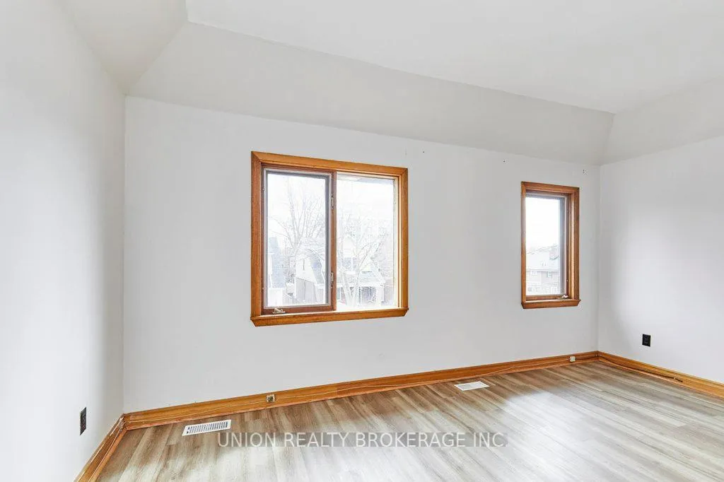 Photo 18 of Unit Second Floor, 14 Harris Avenue, Toronto, East End-Danforth — HOMEH