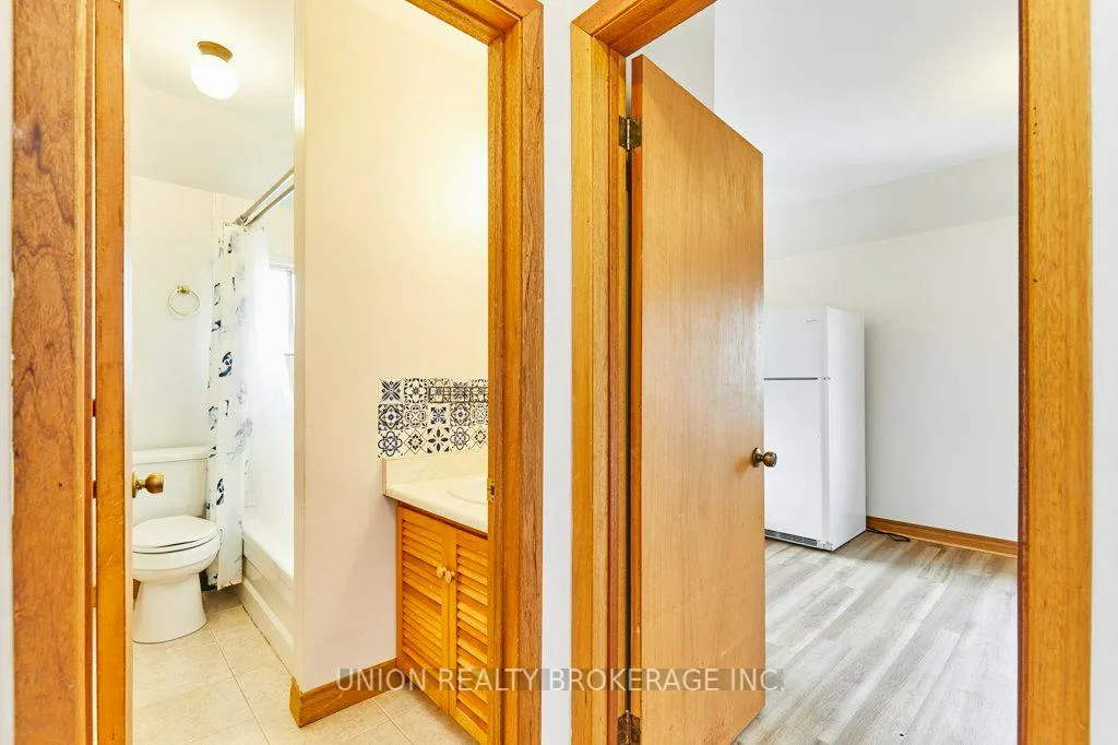 Photo 21 of Unit Second Floor, 14 Harris Avenue, Toronto, East End-Danforth — HOMEH