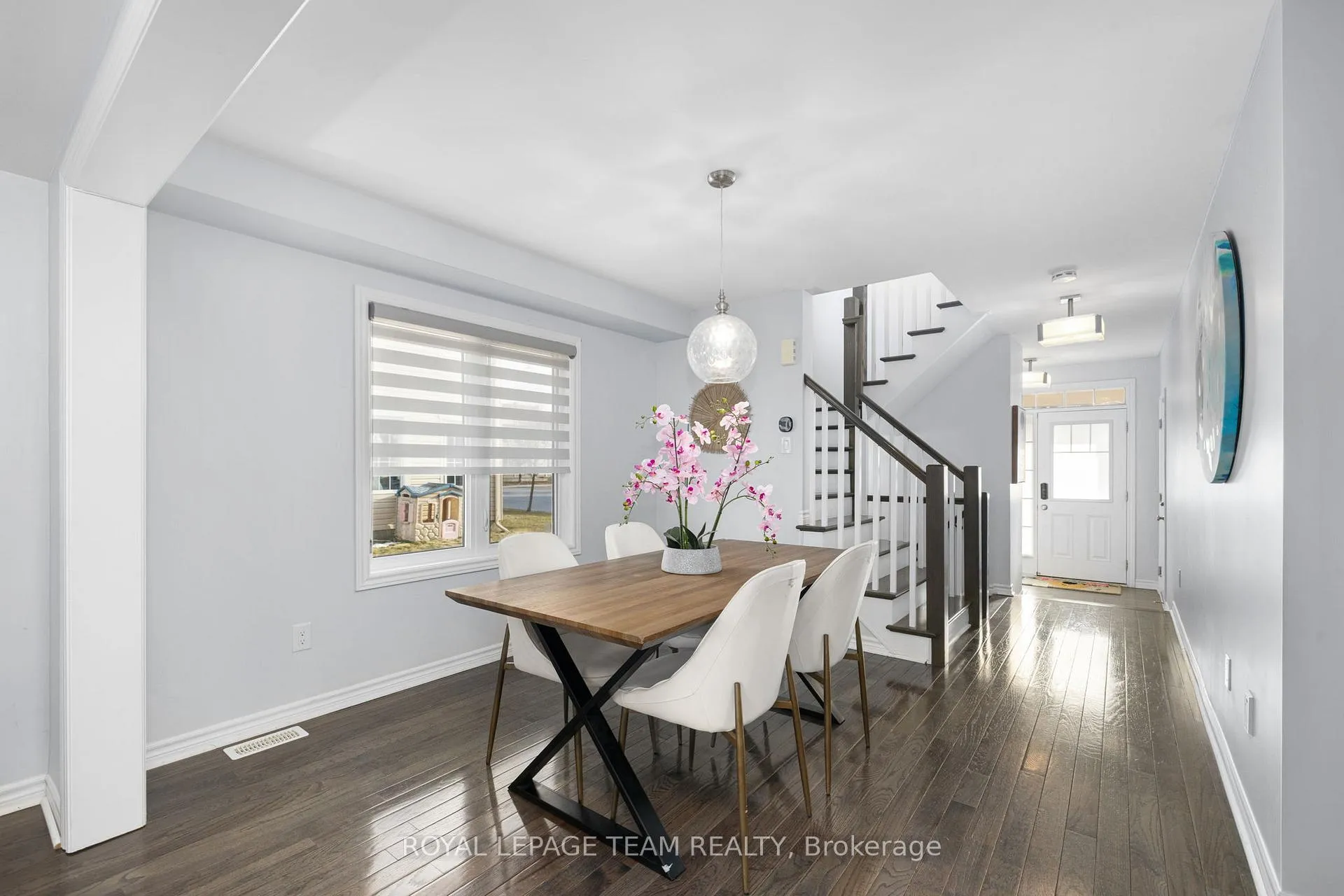 Photo 6 of 708 Logperch Circle, Ottawa, Barrhaven - Half Moon Bay — HOMEH