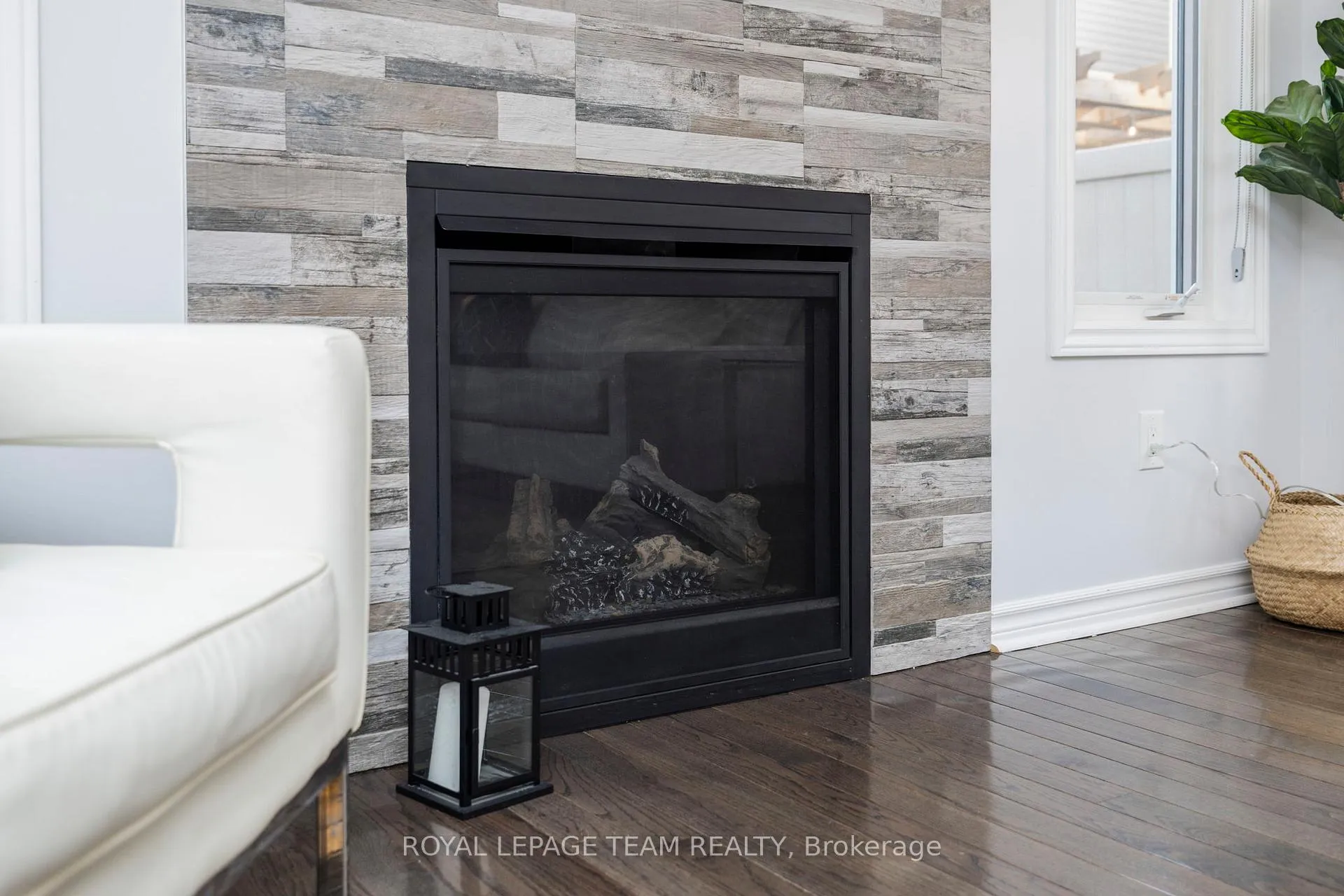 Photo 10 of 708 Logperch Circle, Ottawa, Barrhaven - Half Moon Bay — HOMEH