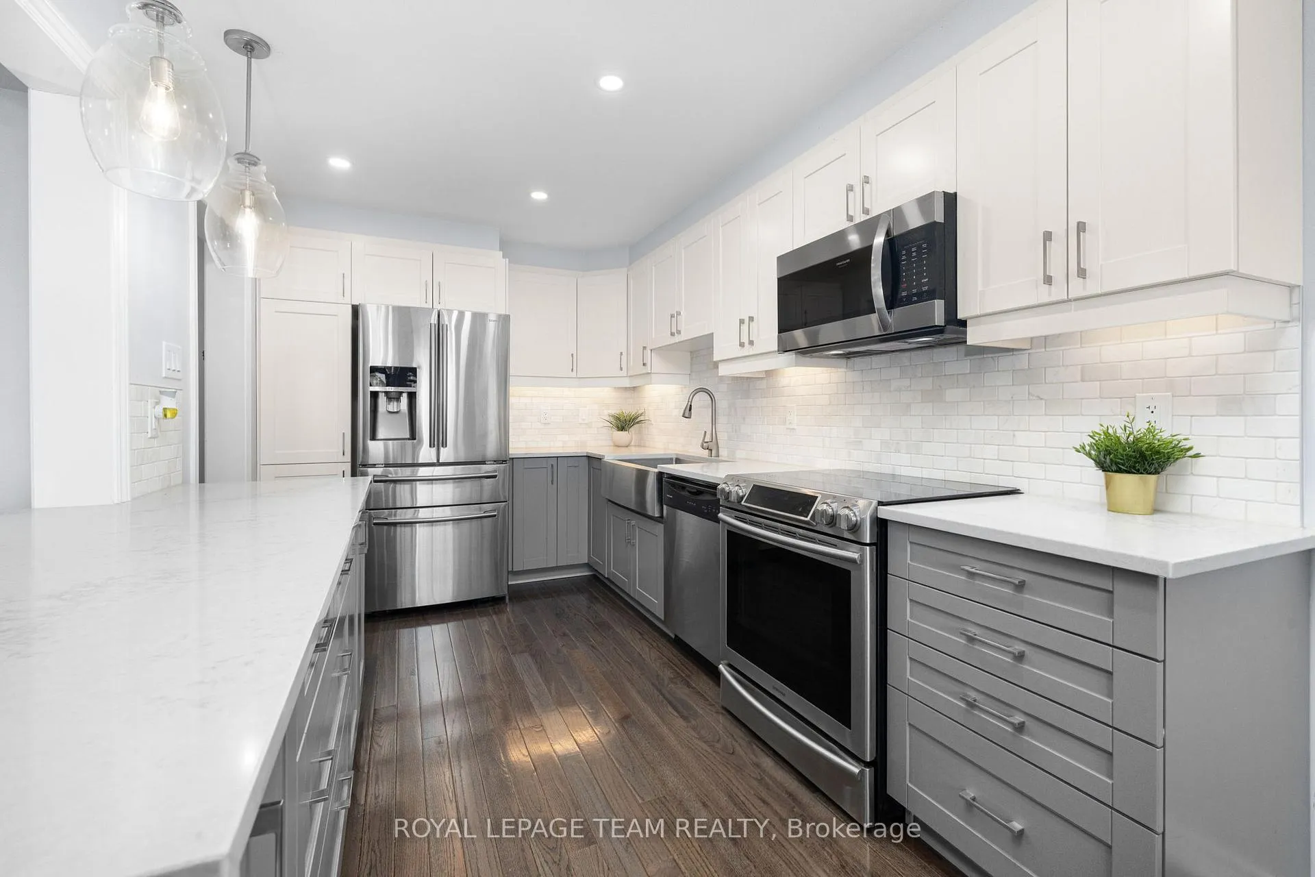 Photo 13 of 708 Logperch Circle, Ottawa, Barrhaven - Half Moon Bay — HOMEH