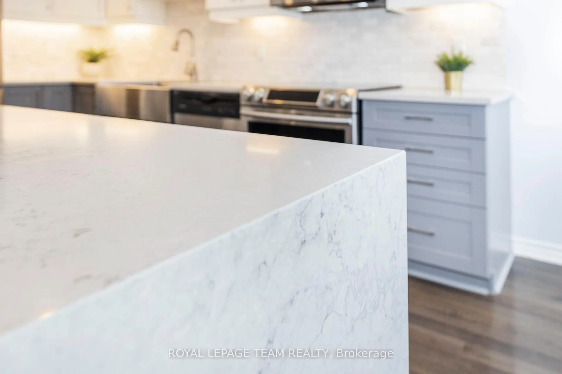 Photo 19 of 708 Logperch Circle, Ottawa, Barrhaven - Half Moon Bay — HOMEH
