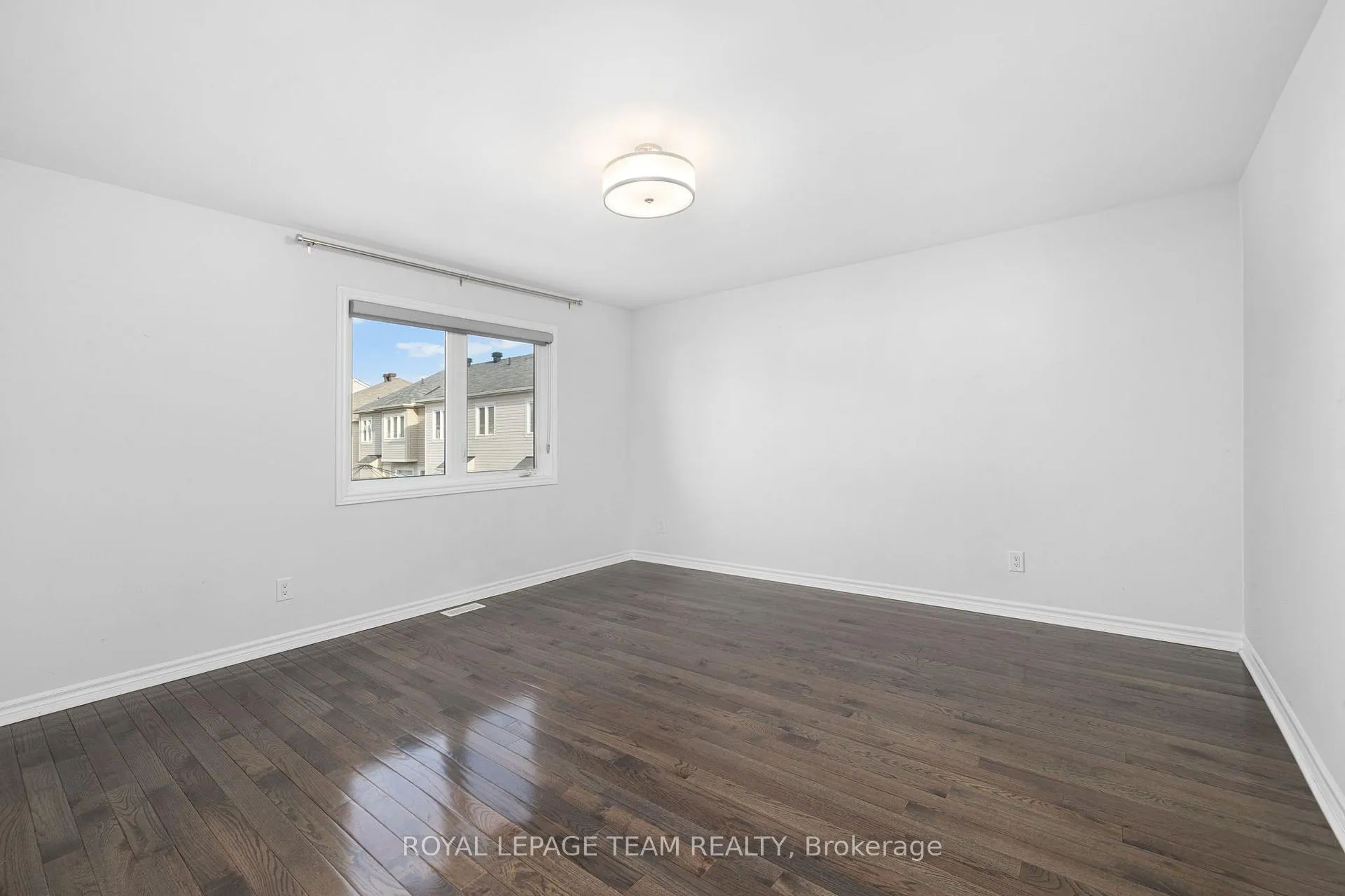 Photo 27 of 708 Logperch Circle, Ottawa, Barrhaven - Half Moon Bay — HOMEH