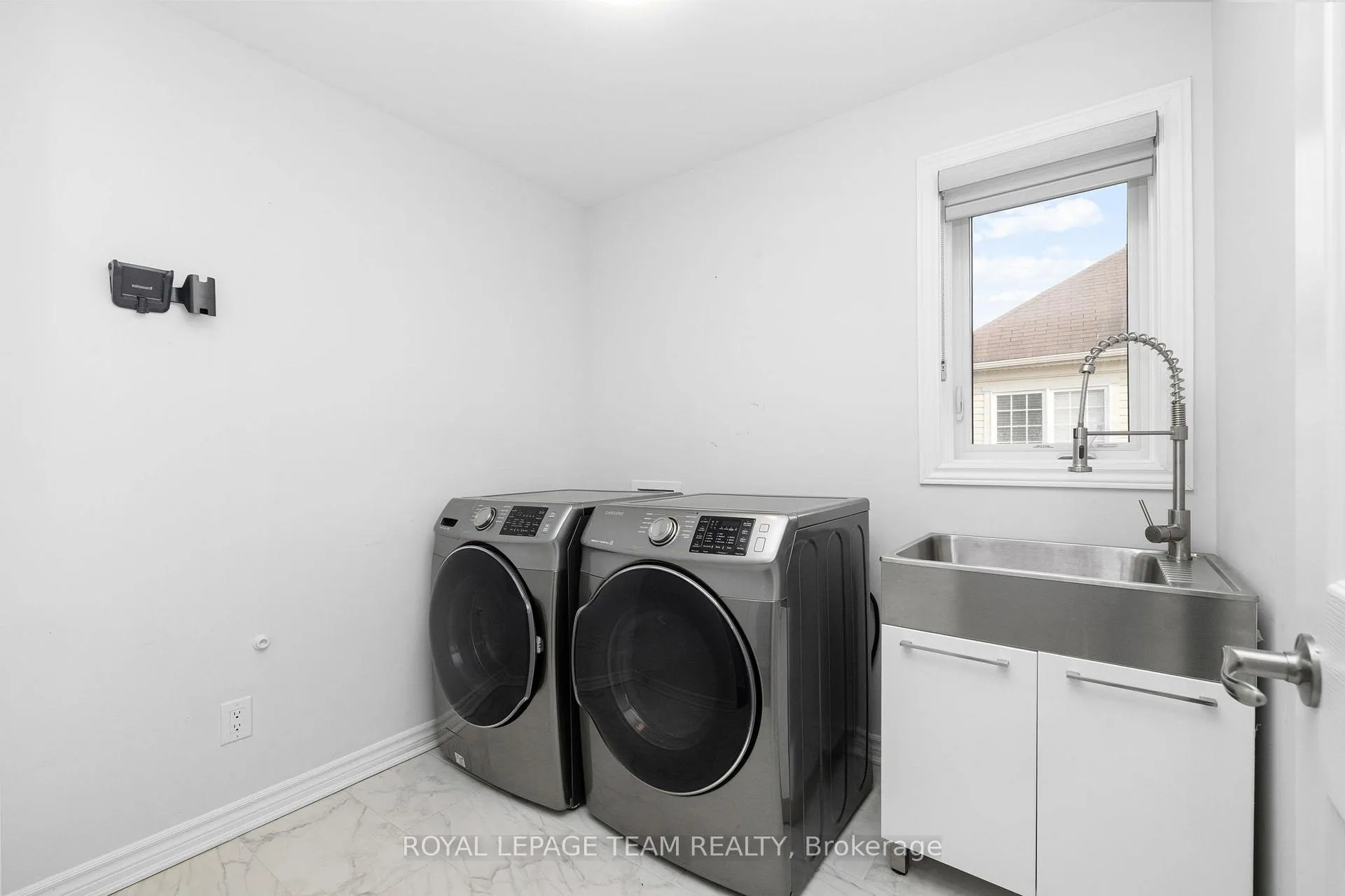 Photo 44 of 708 Logperch Circle, Ottawa, Barrhaven - Half Moon Bay — HOMEH