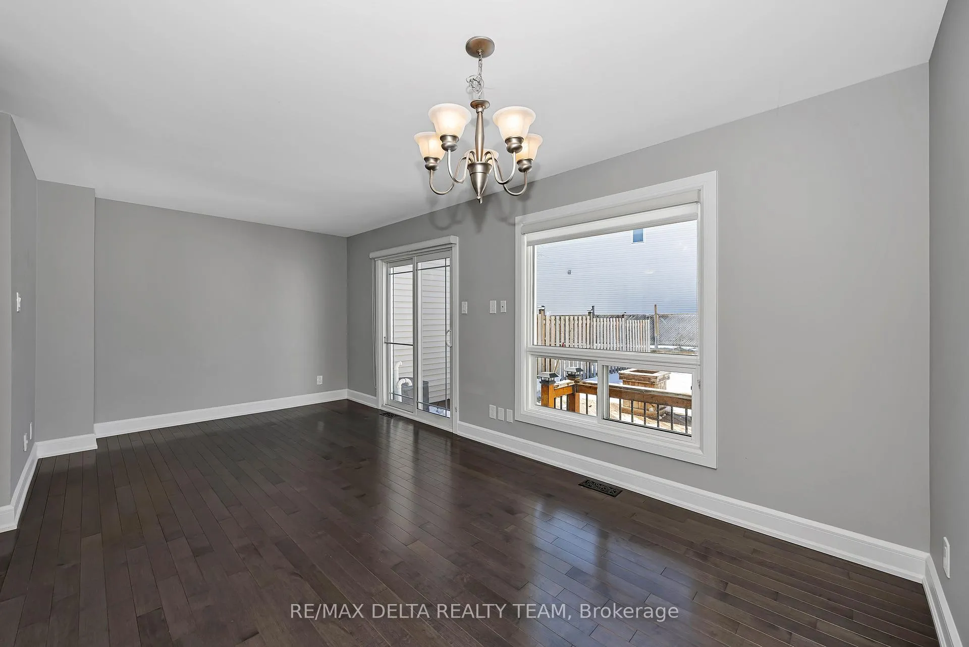 Photo 7 of 57 Blackdome Crescent, Ottawa, Kanata - Kanata Lakes/Heritage Hills — HOMEH