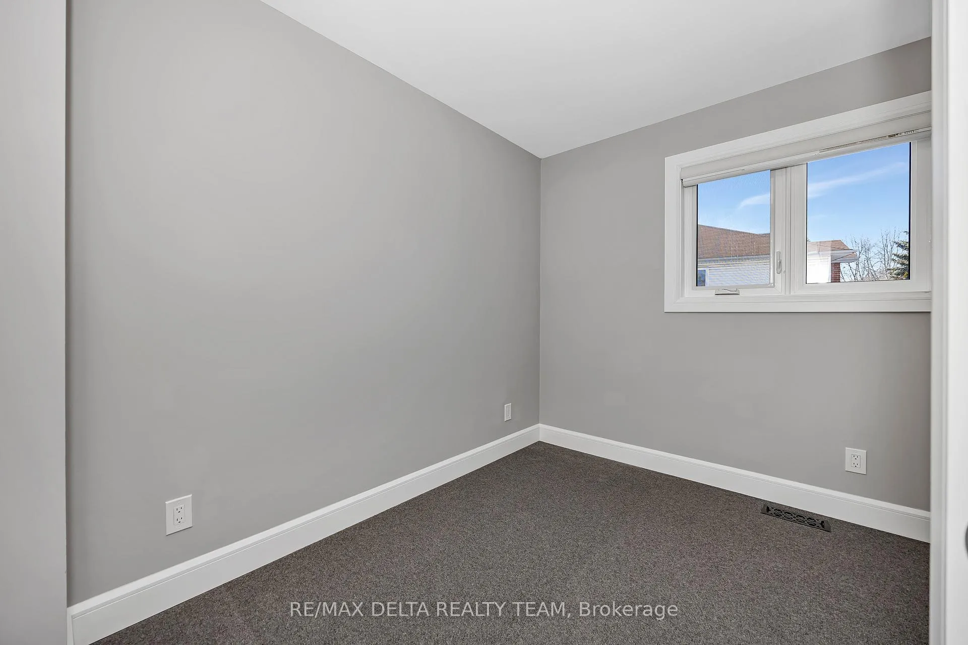 Photo 18 of 57 Blackdome Crescent, Ottawa, Kanata - Kanata Lakes/Heritage Hills — HOMEH