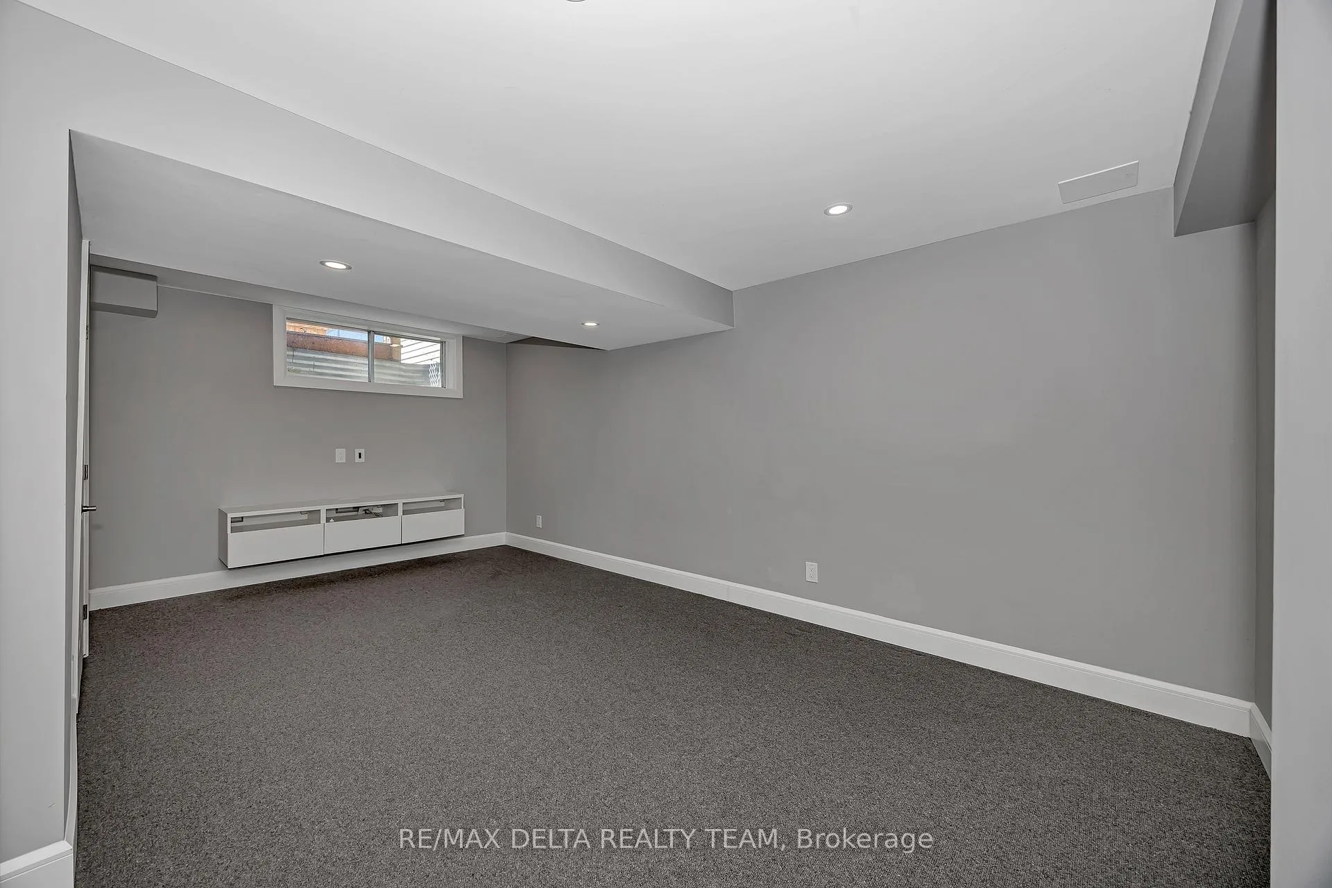 Photo 28 of 57 Blackdome Crescent, Ottawa, Kanata - Kanata Lakes/Heritage Hills — HOMEH