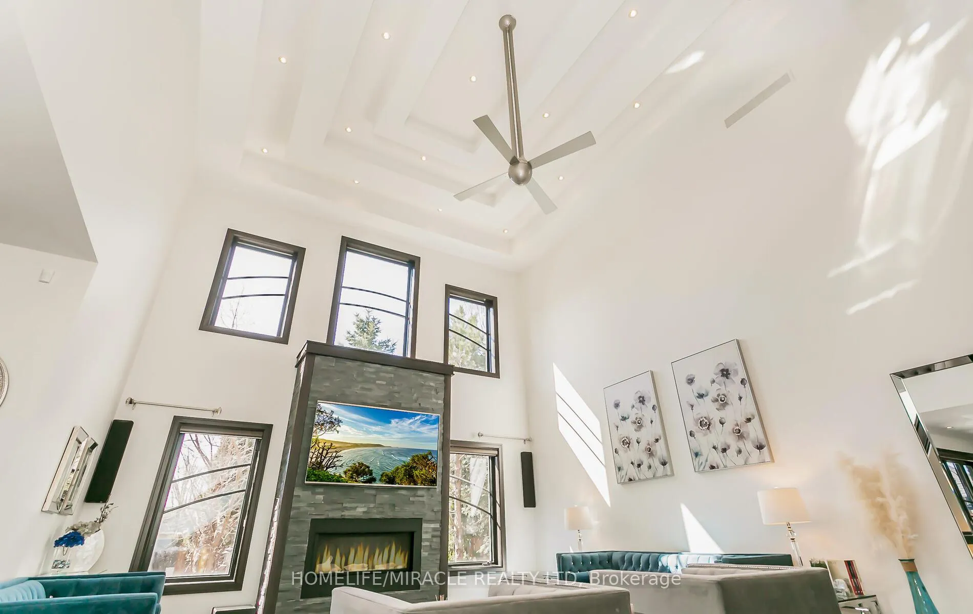 Photo 10 of 24 Jacob Gingrich Drive, Kitchener, Pioneer Tower West — HOMEH