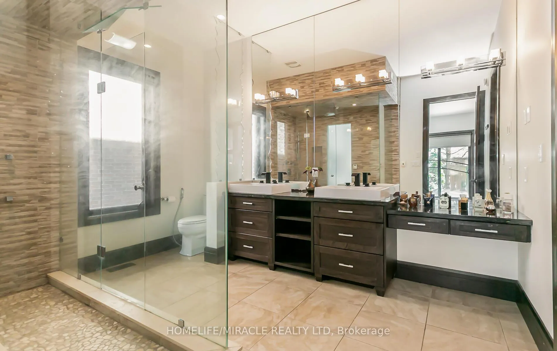Photo 19 of 24 Jacob Gingrich Drive, Kitchener, Pioneer Tower West — HOMEH