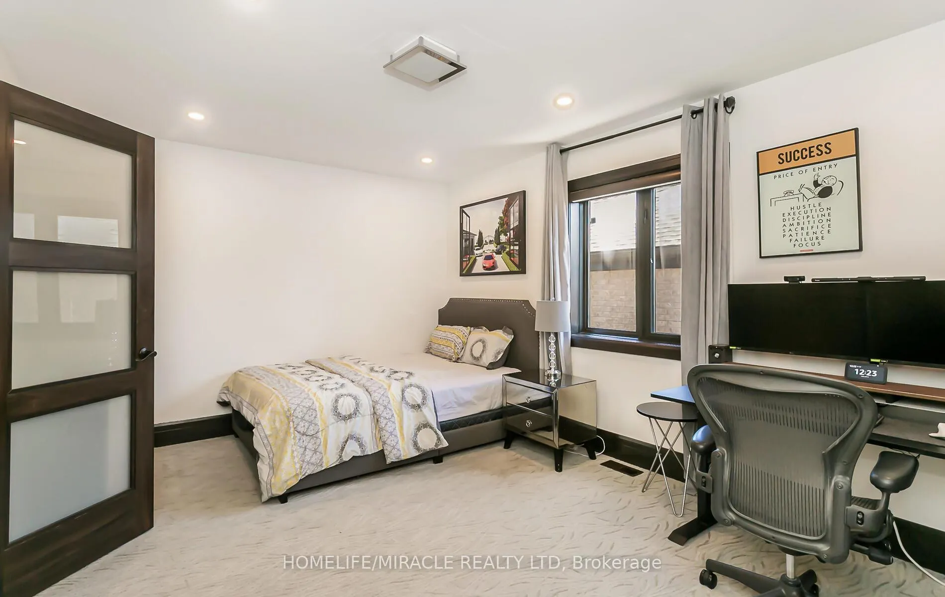 Photo 26 of 24 Jacob Gingrich Drive, Kitchener, Pioneer Tower West — HOMEH
