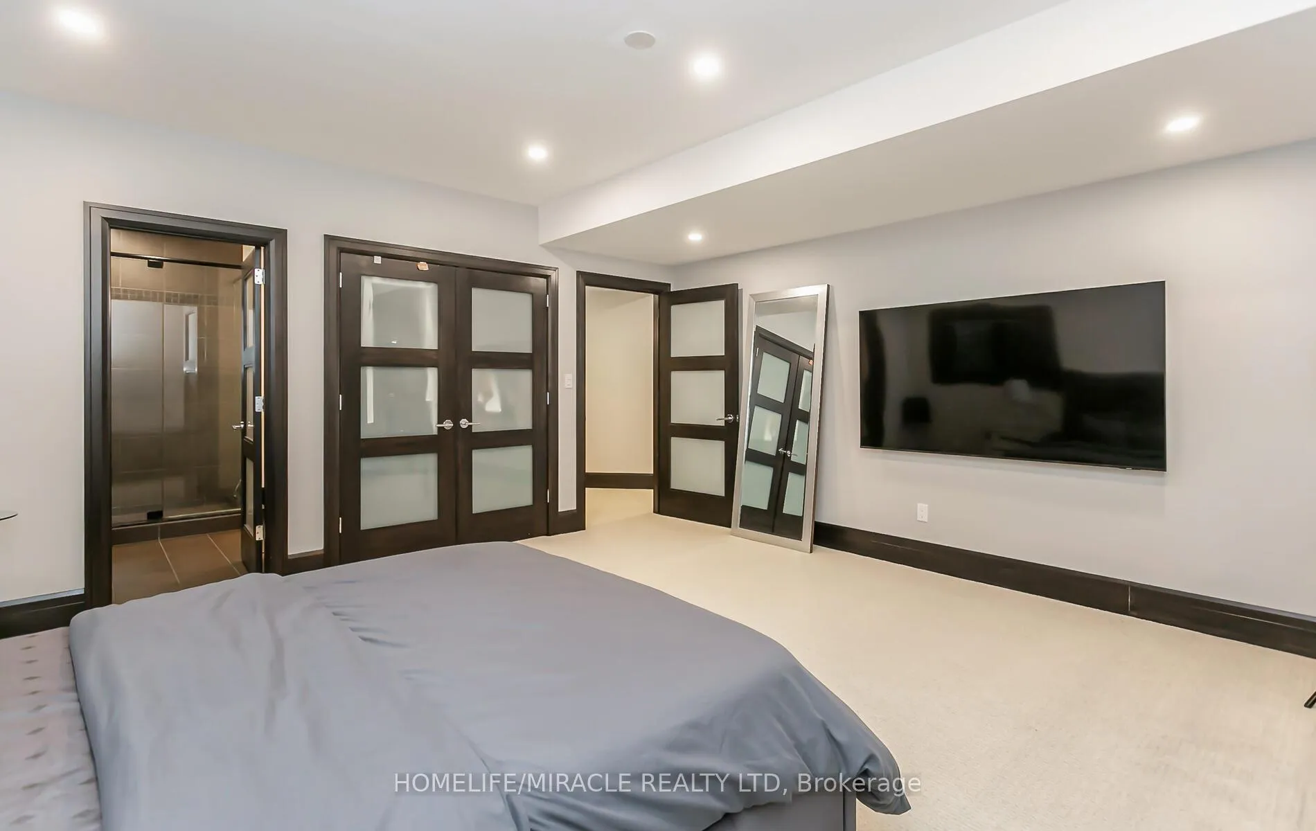 Photo 40 of 24 Jacob Gingrich Drive, Kitchener, Pioneer Tower West — HOMEH