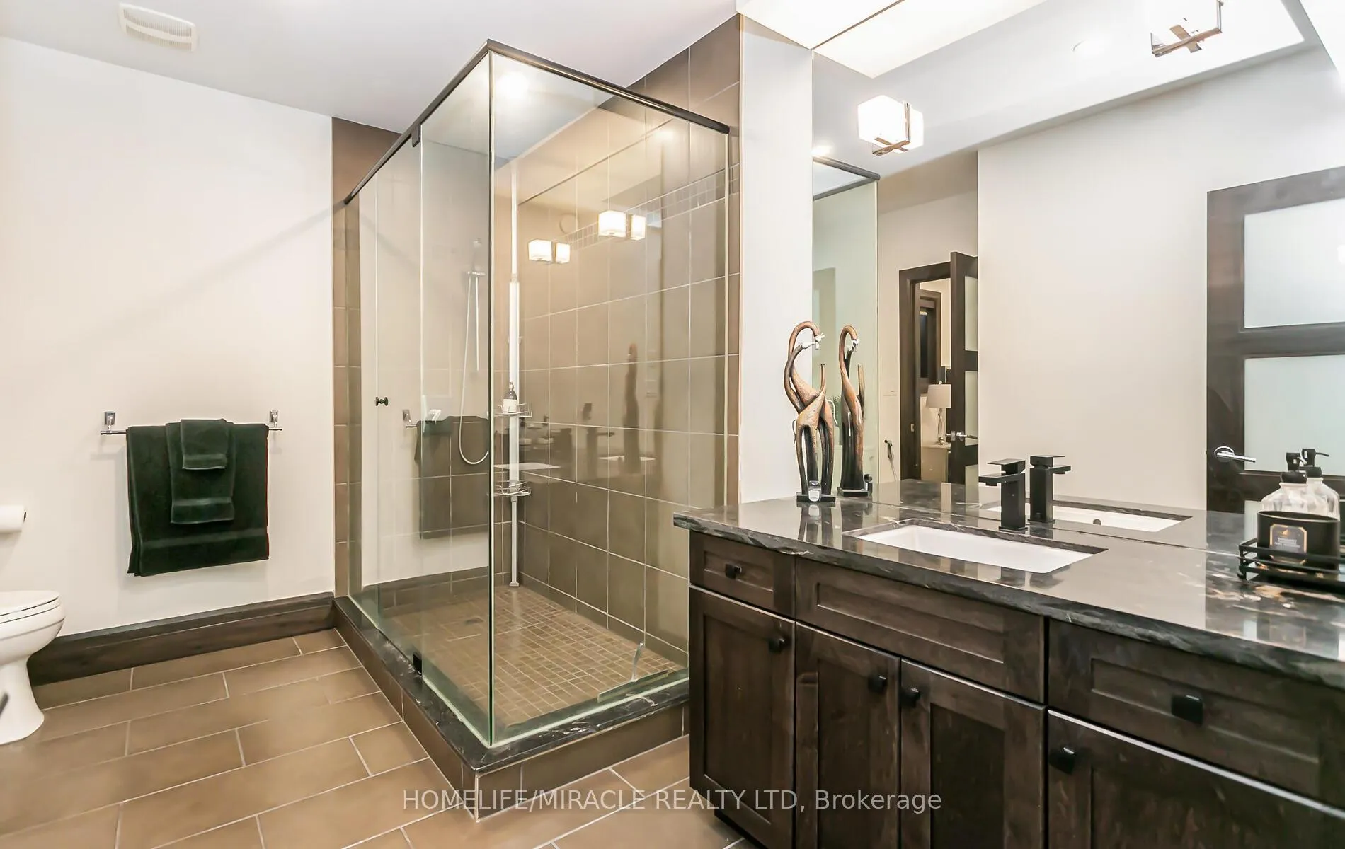Photo 41 of 24 Jacob Gingrich Drive, Kitchener, Pioneer Tower West — HOMEH