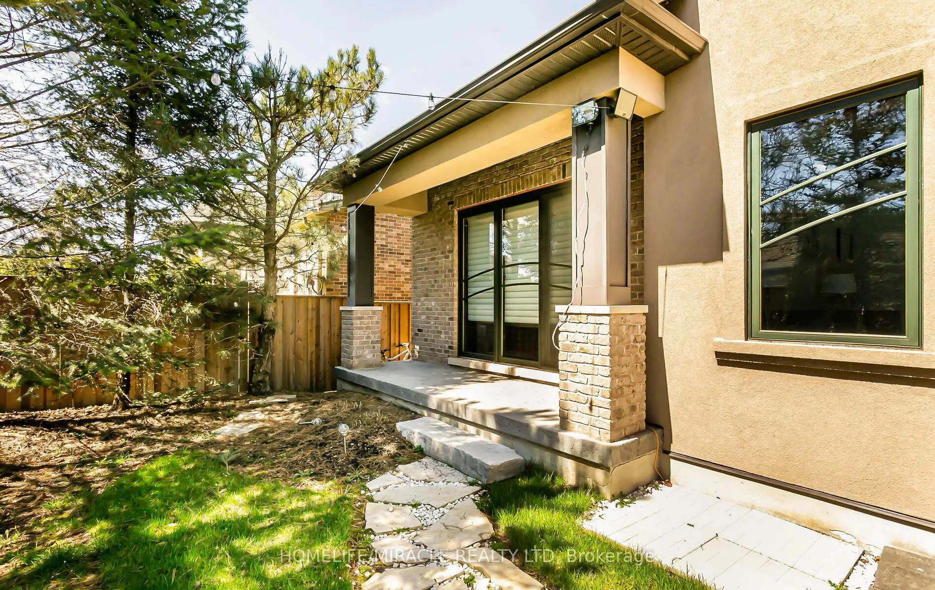 Photo 44 of 24 Jacob Gingrich Drive, Kitchener, Pioneer Tower West — HOMEH