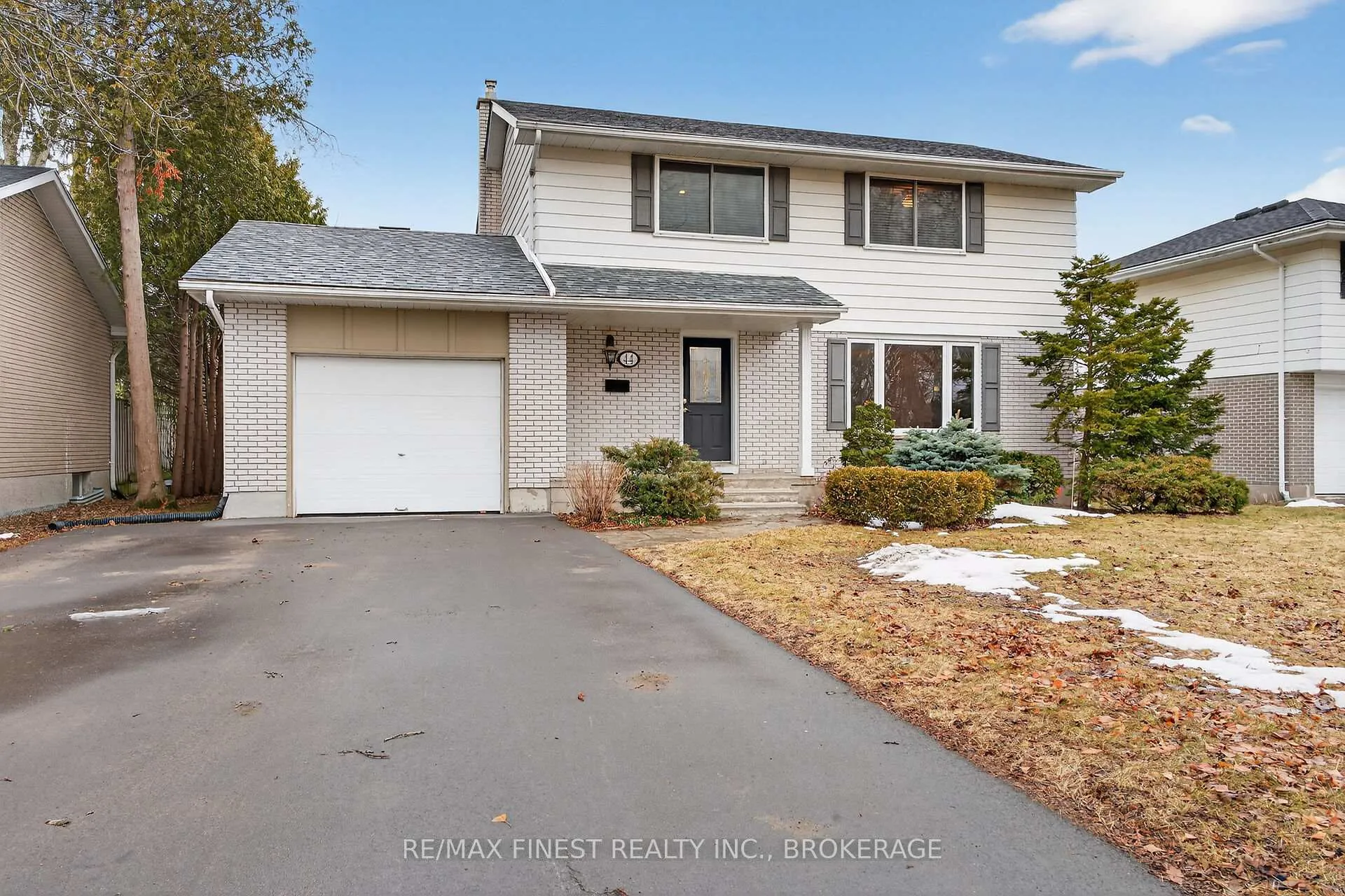 Photo 3 of 44 Casterton Avenue, Kingston, Central City West — HOMEH