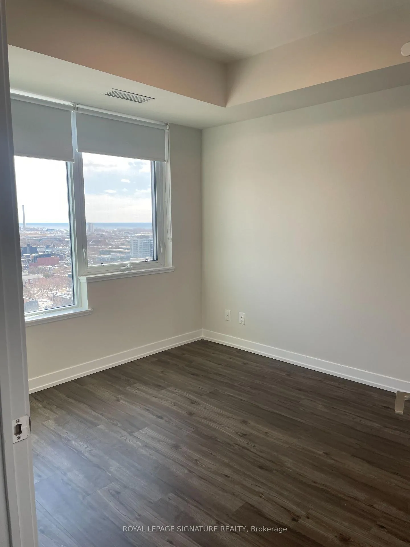 Photo 5 of Unit 1305, 25 Nicholas Avenue, Toronto, Regent Park — HOMEH