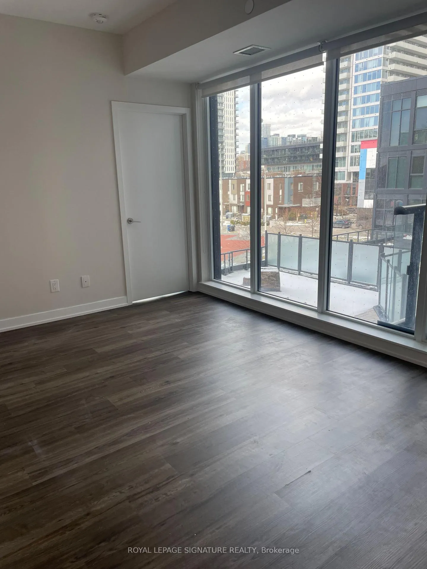 Photo 4 of Unit 322, 25 Nicholas Avenue, Toronto, Regent Park — HOMEH