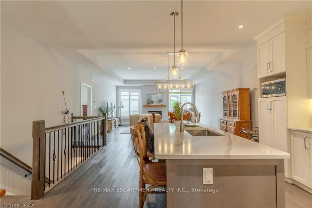 Photo 10 of Unit 22, 59 Cedar Street, Brant, Paris — HOMEH