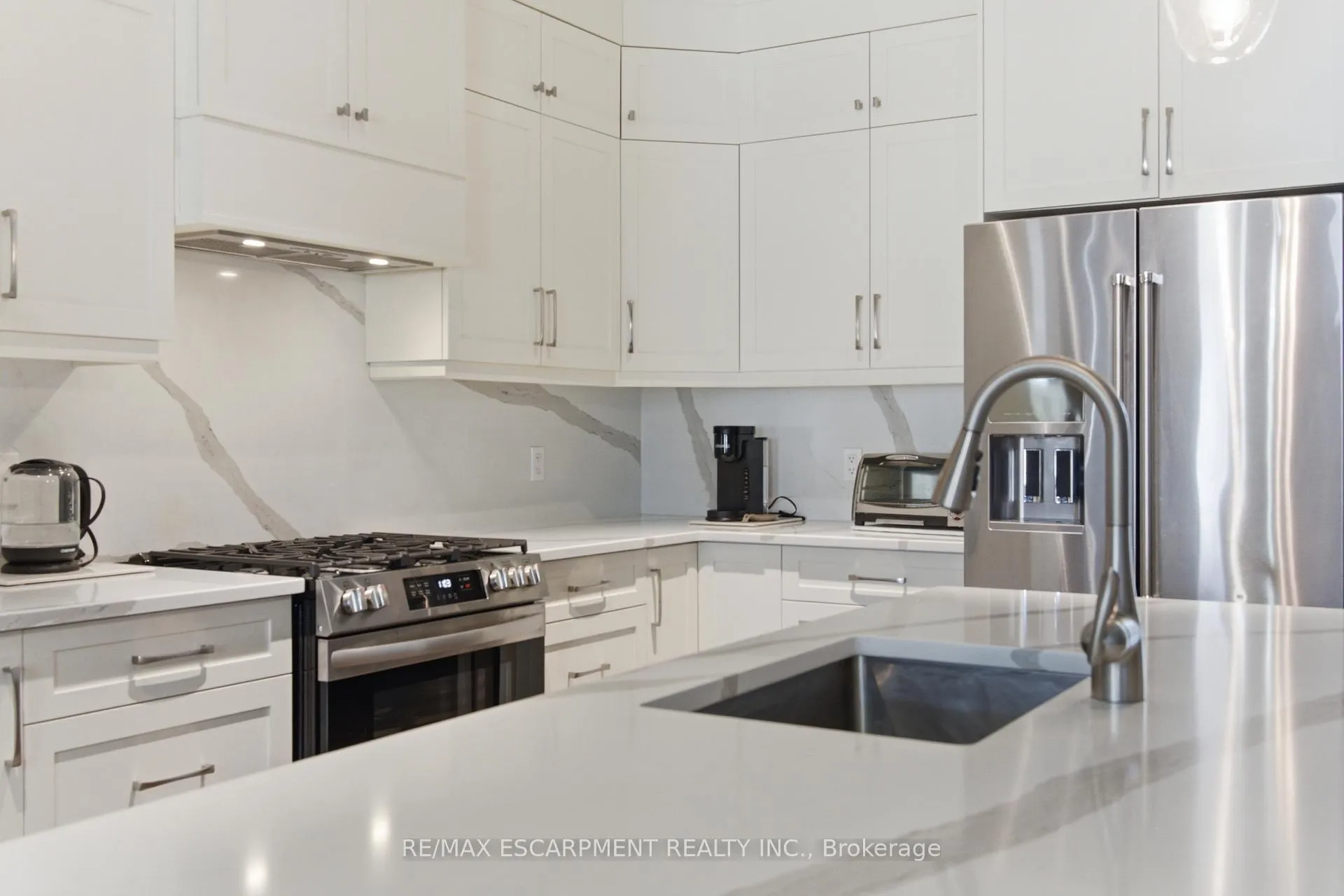 Photo 14 of Unit 22, 59 Cedar Street, Brant, Paris — HOMEH