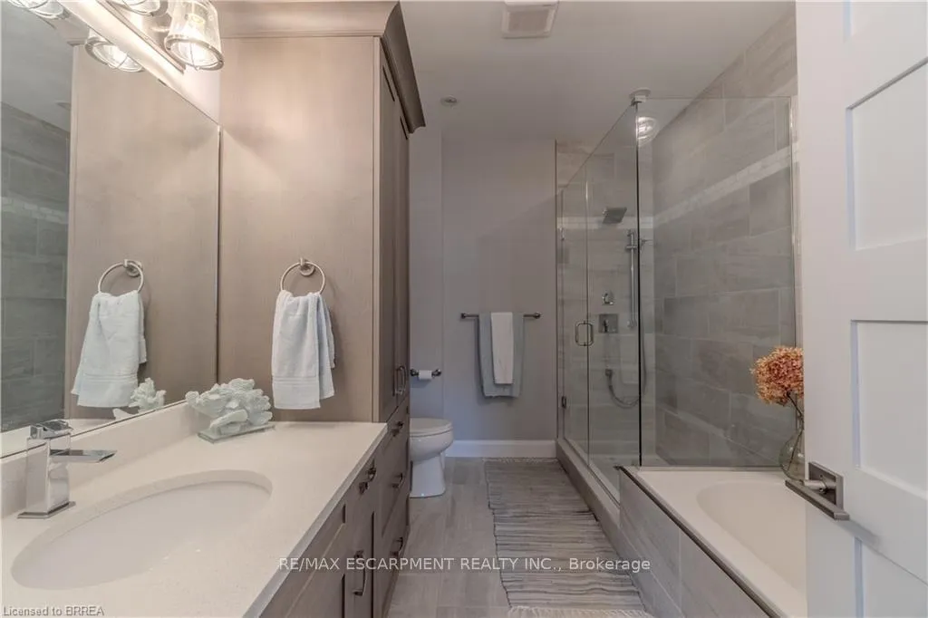 Photo 20 of Unit 22, 59 Cedar Street, Brant, Paris — HOMEH