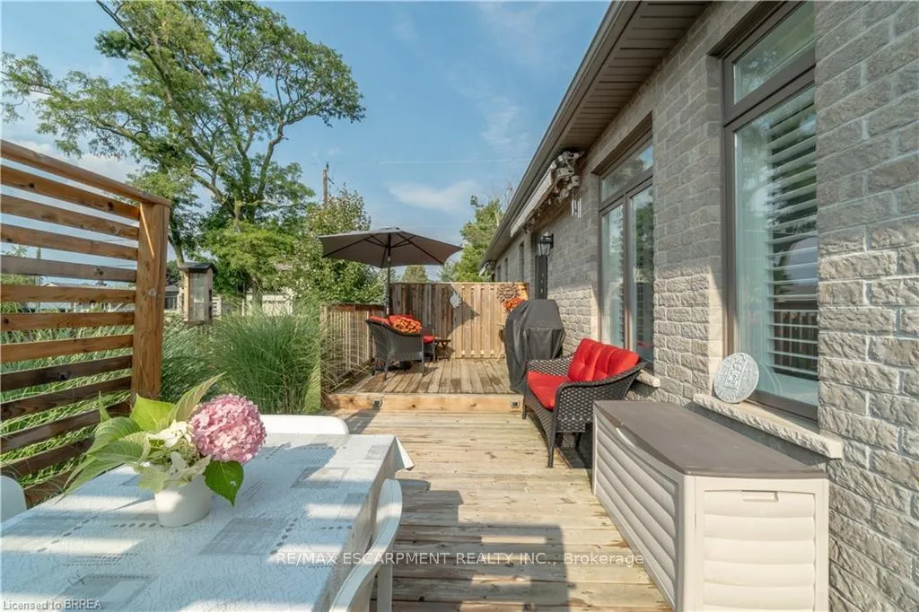 Photo 33 of Unit 22, 59 Cedar Street, Brant, Paris — HOMEH