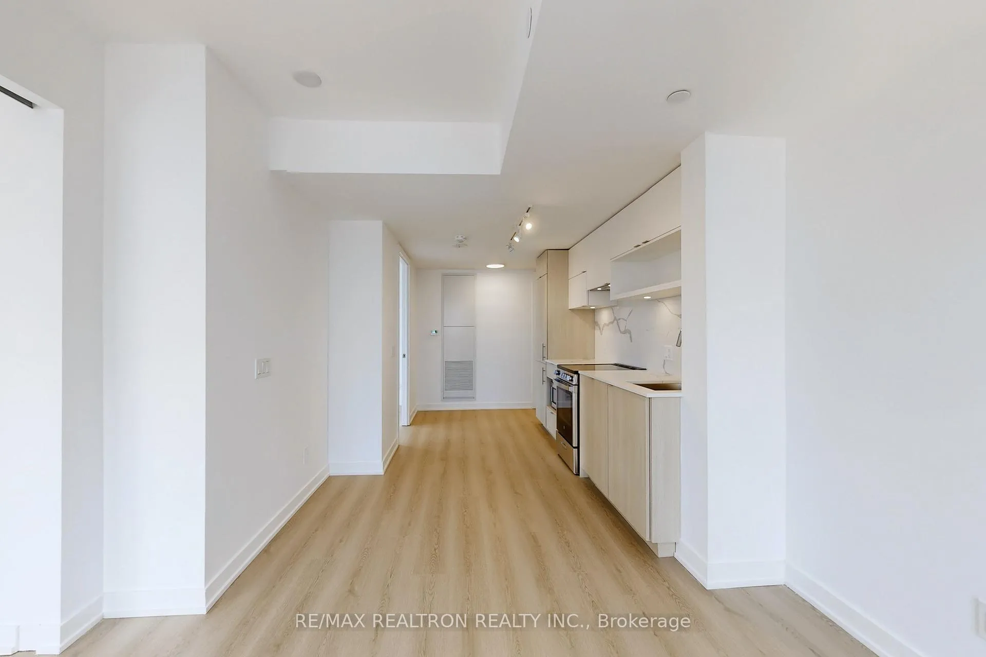Photo 12 of Unit 1803, 100 Queen Street E, Toronto, Church-Yonge Corridor — HOMEH