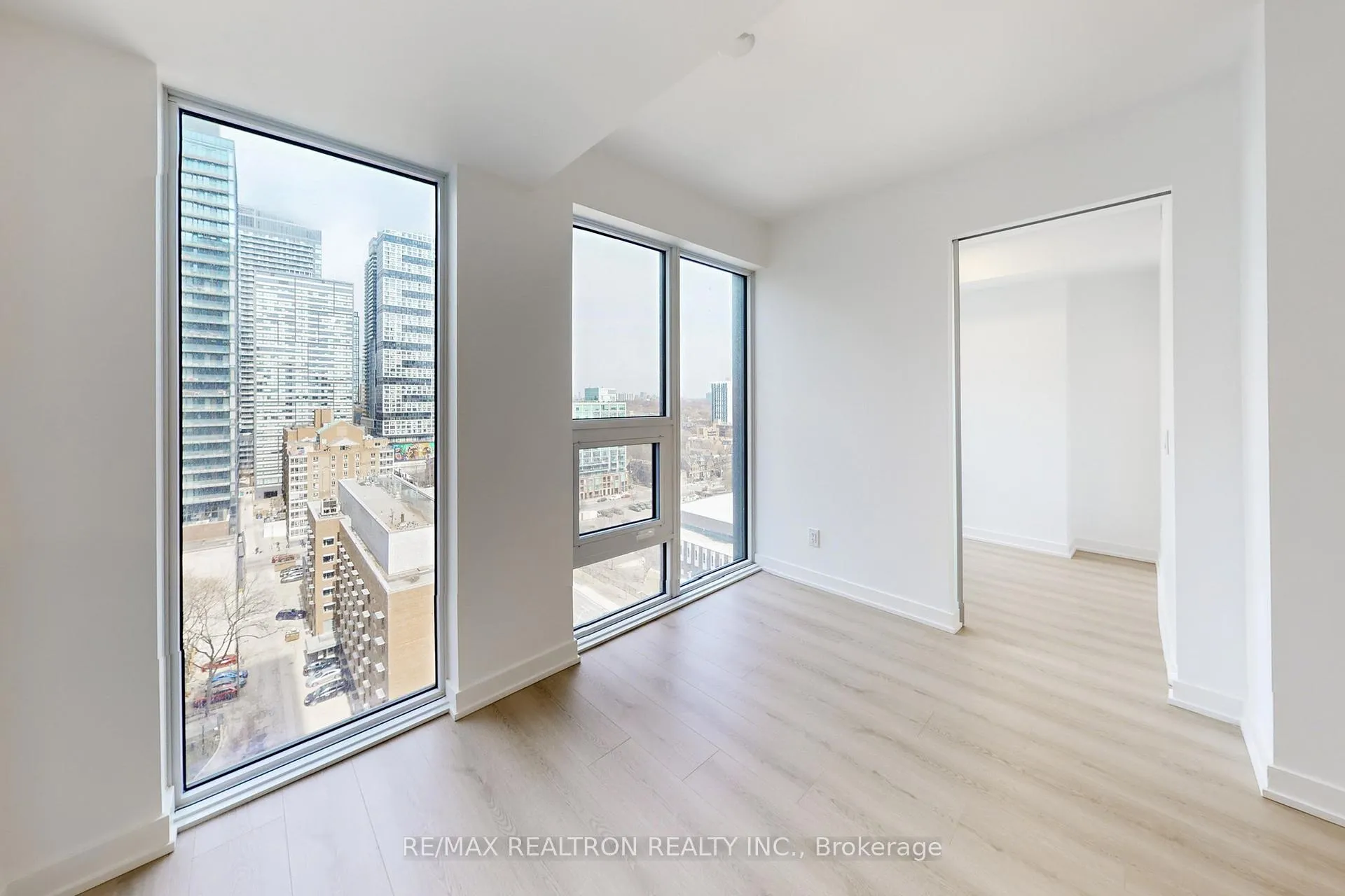 Photo 14 of Unit 1803, 100 Queen Street E, Toronto, Church-Yonge Corridor — HOMEH