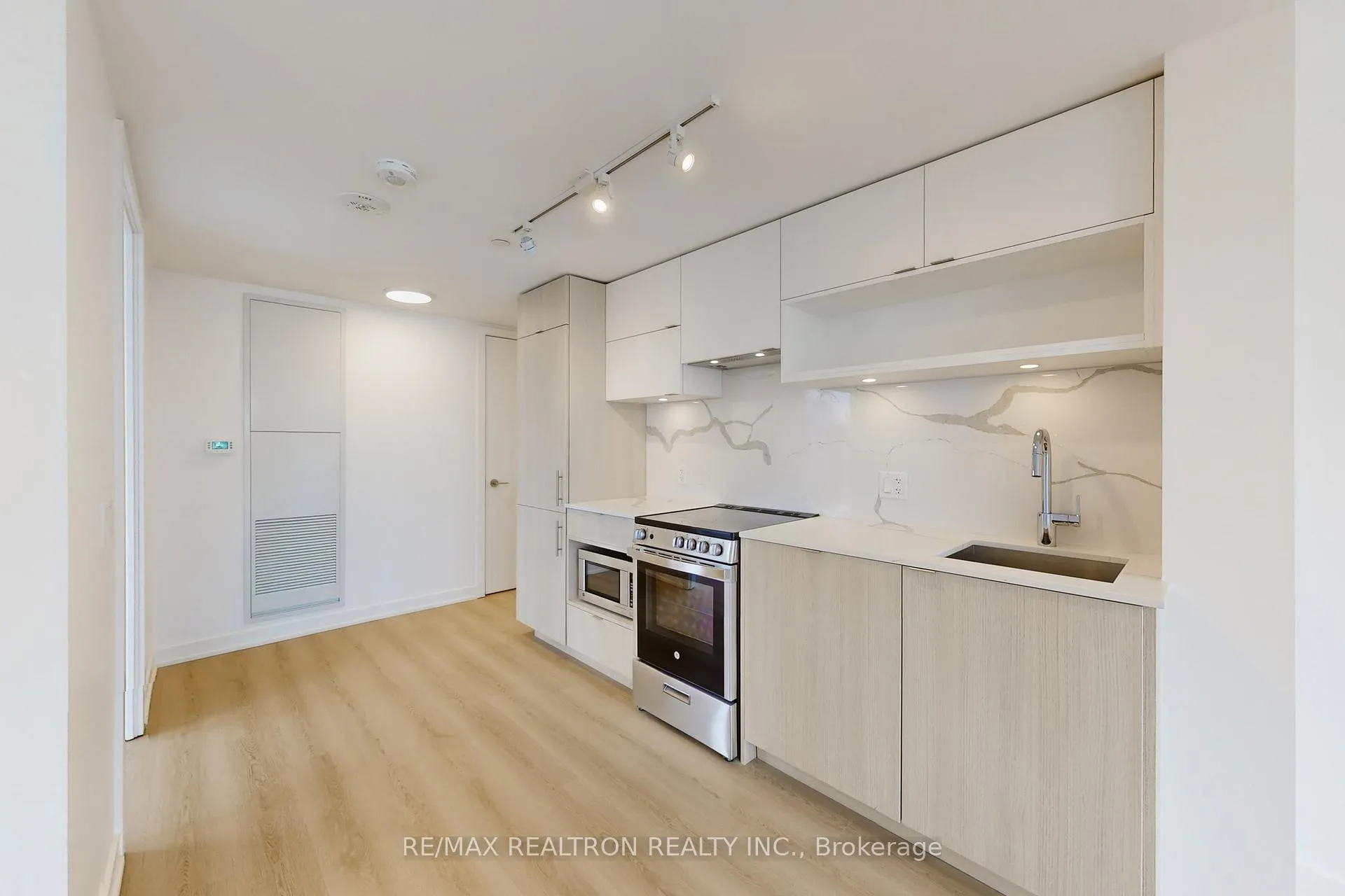 Photo 17 of Unit 1803, 100 Queen Street E, Toronto, Church-Yonge Corridor — HOMEH
