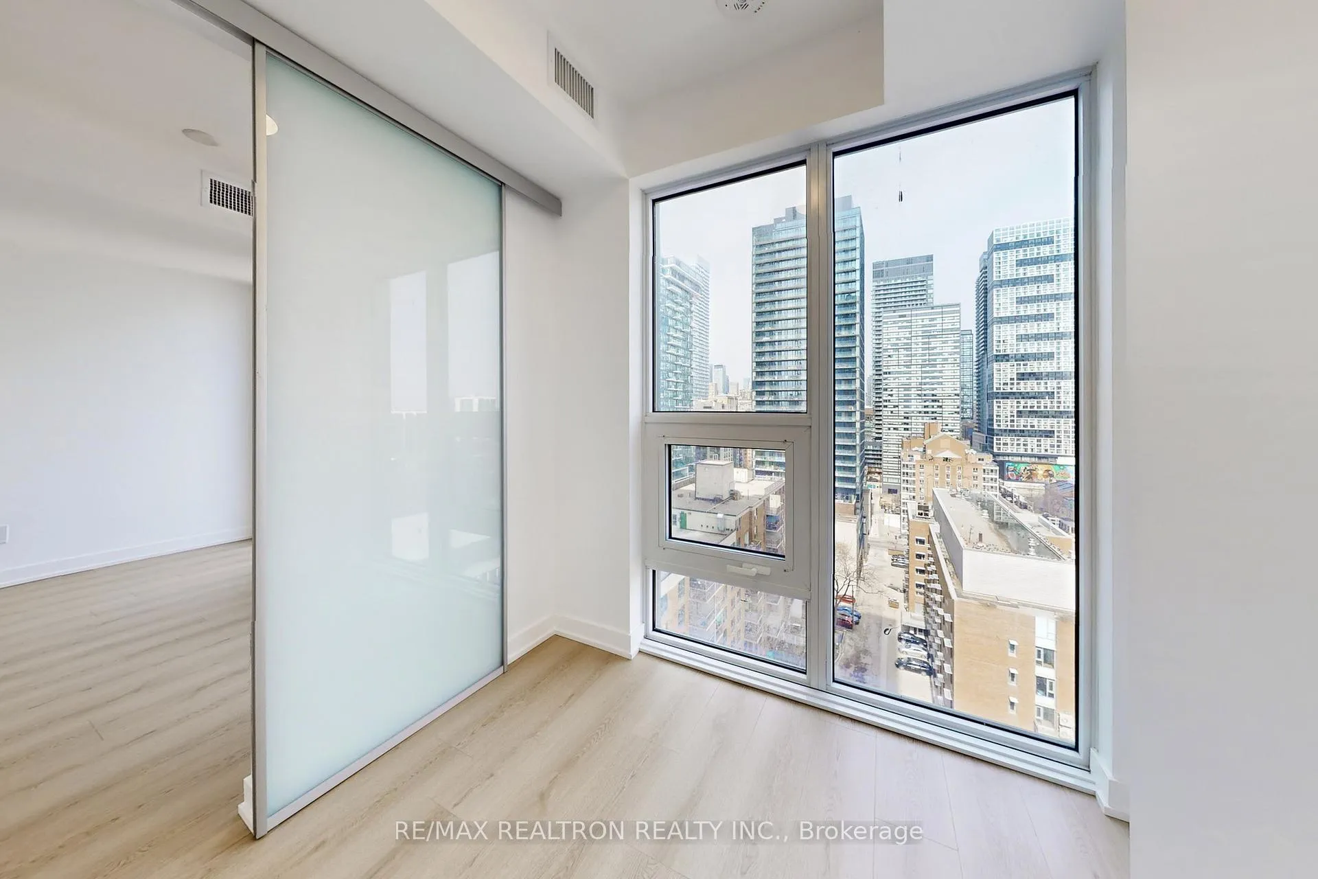 Photo 25 of Unit 1803, 100 Queen Street E, Toronto, Church-Yonge Corridor — HOMEH