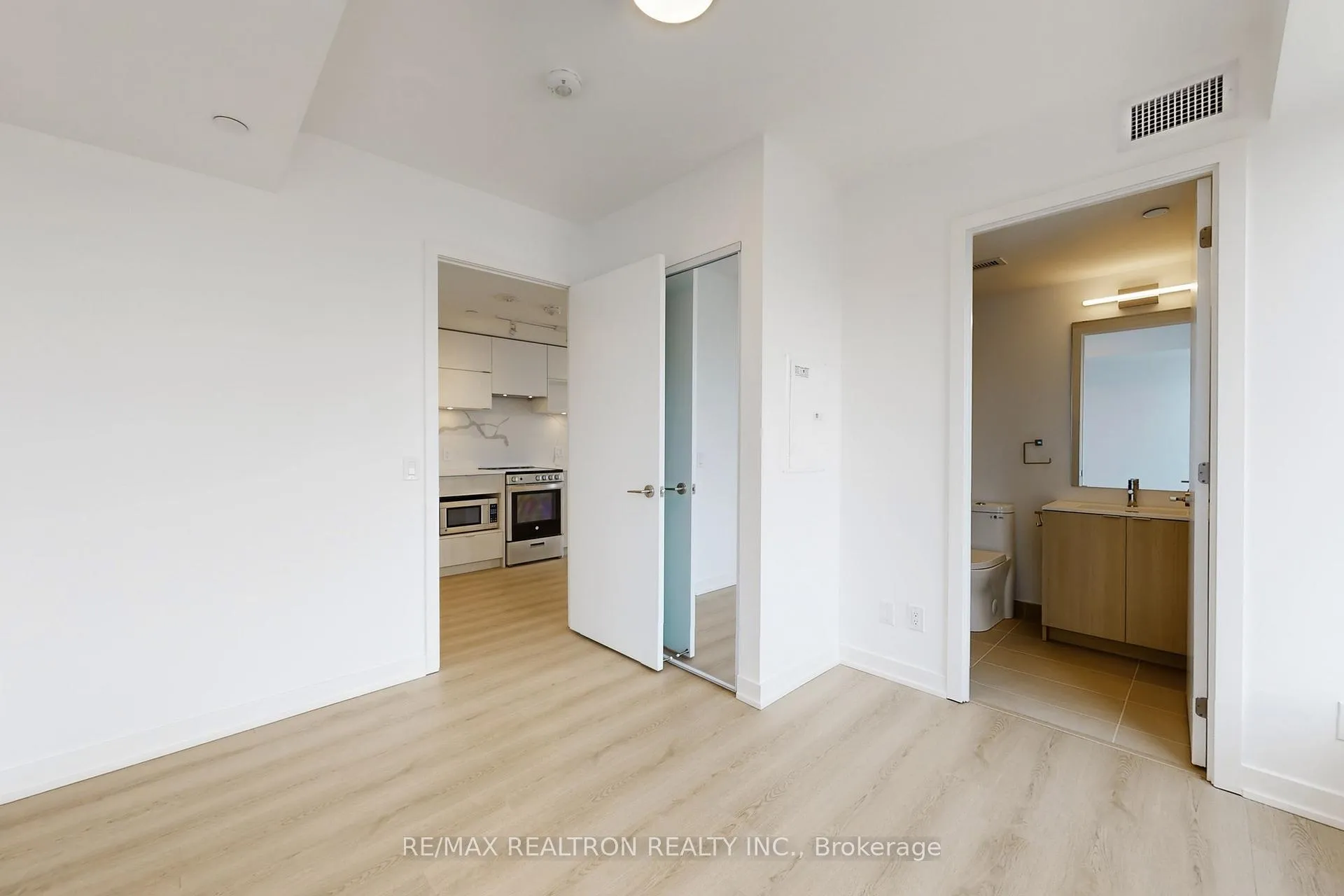 Photo 34 of Unit 1803, 100 Queen Street E, Toronto, Church-Yonge Corridor — HOMEH