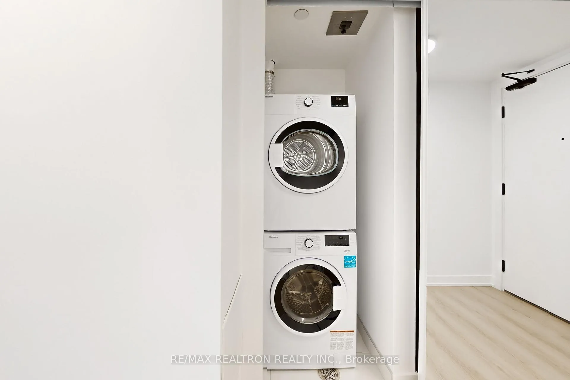 Photo 38 of Unit 1803, 100 Queen Street E, Toronto, Church-Yonge Corridor — HOMEH