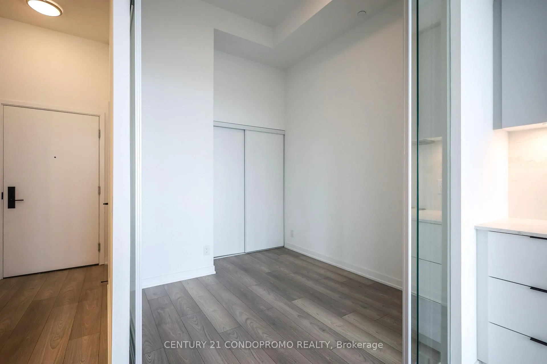 Photo 14 of Unit 714, 285 Dufferin Street, Toronto, South Parkdale — HOMEH