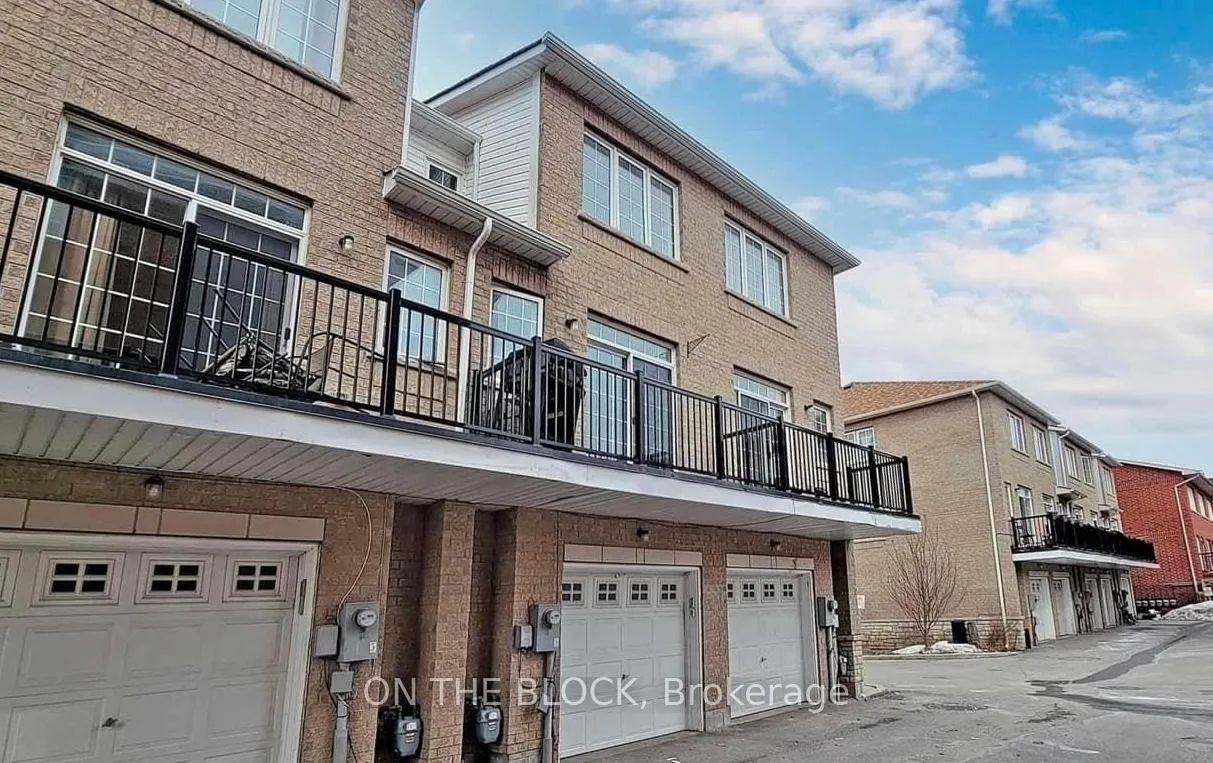 Photo 11 of 3761A St Clair Avenue E, Scarborough, Cliffcrest — HOMEH