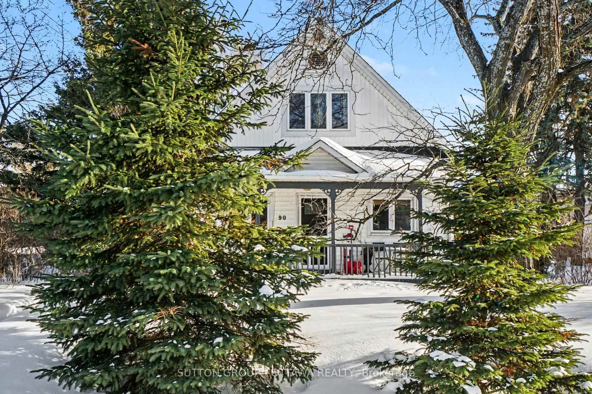 Photo 2 of 90 Withrow Avenue, Ottawa, Meadowlands/St. Claire Gardens — HOMEH