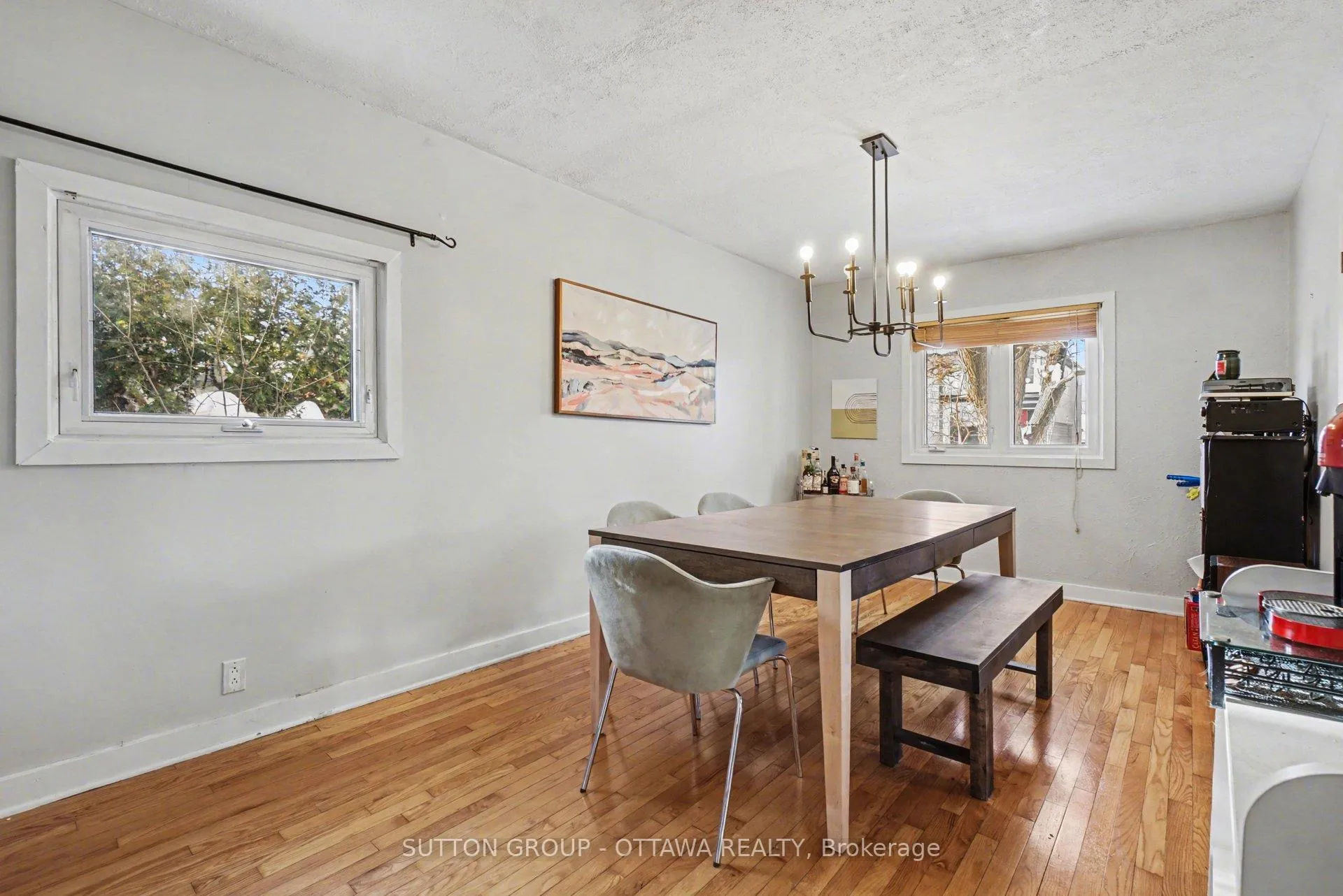 Photo 11 of 90 Withrow Avenue, Ottawa, Meadowlands/St. Claire Gardens — HOMEH