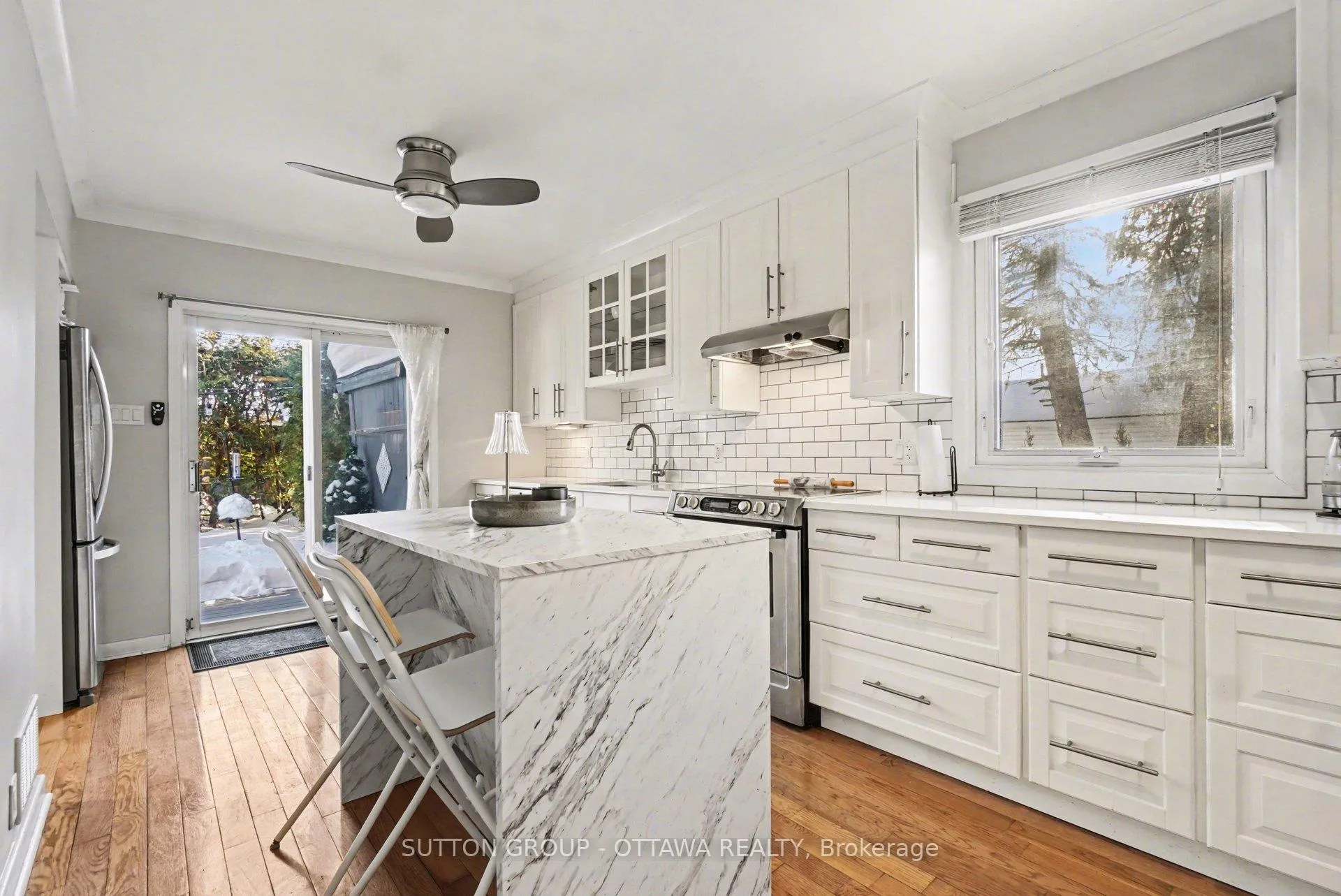 Photo 13 of 90 Withrow Avenue, Ottawa, Meadowlands/St. Claire Gardens — HOMEH