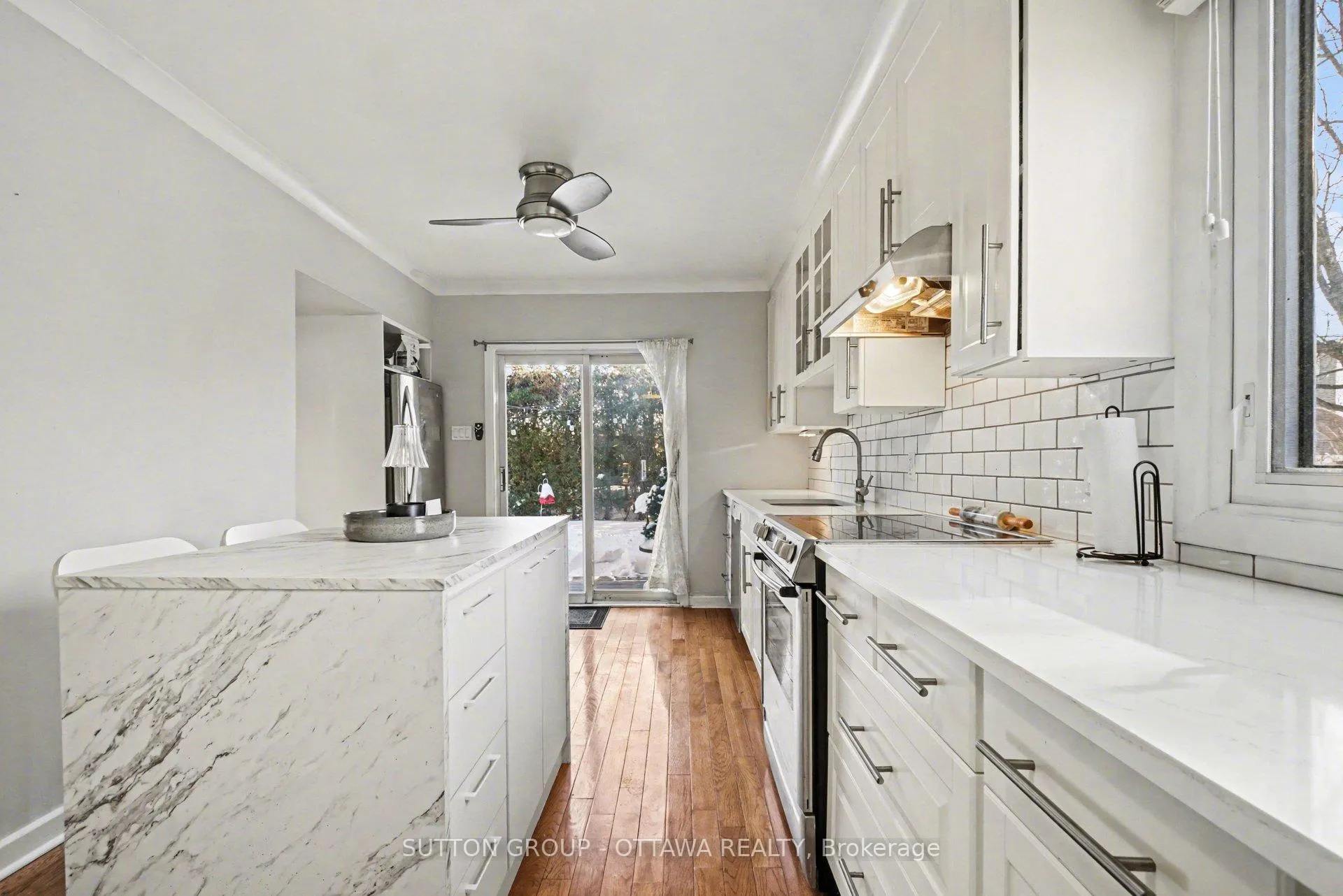 Photo 15 of 90 Withrow Avenue, Ottawa, Meadowlands/St. Claire Gardens — HOMEH