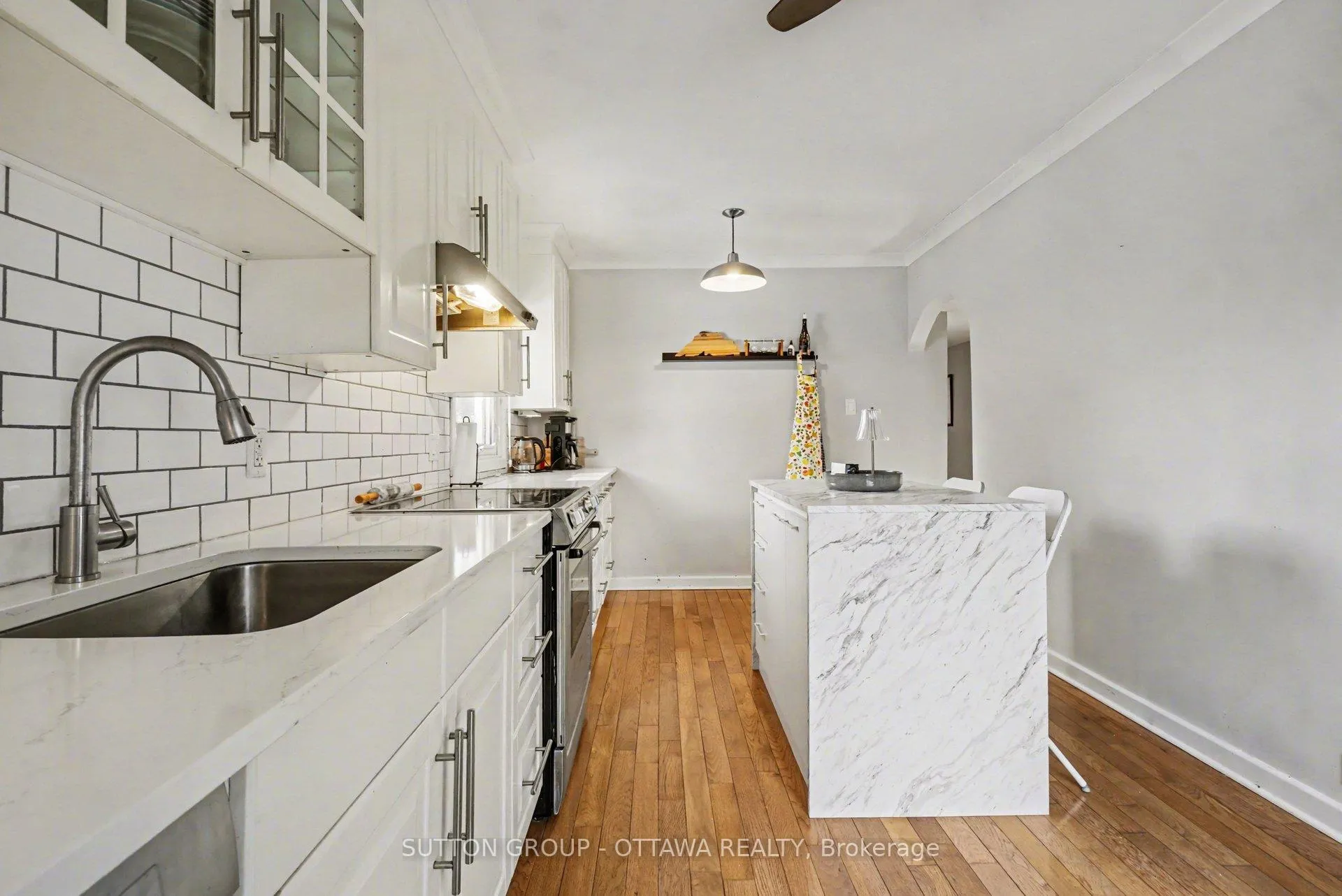 Photo 18 of 90 Withrow Avenue, Ottawa, Meadowlands/St. Claire Gardens — HOMEH