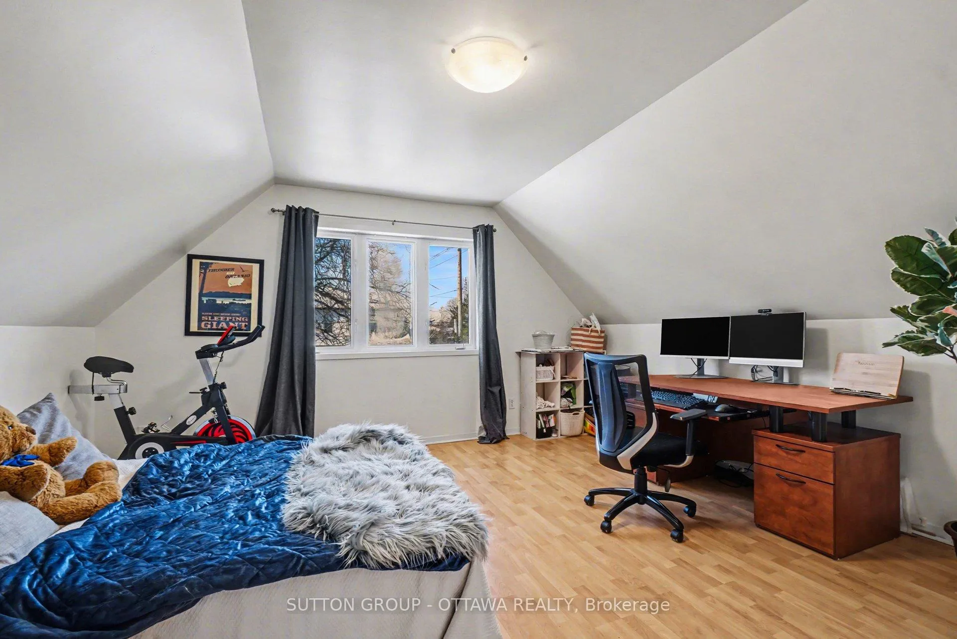 Photo 22 of 90 Withrow Avenue, Ottawa, Meadowlands/St. Claire Gardens — HOMEH