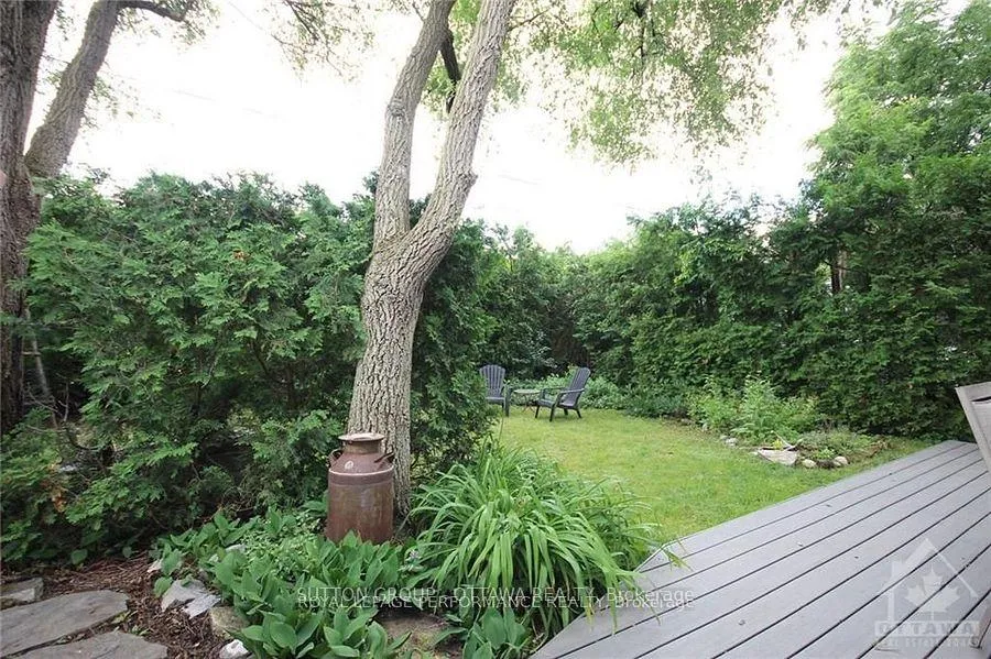 Photo 36 of 90 Withrow Avenue, Ottawa, Meadowlands/St. Claire Gardens — HOMEH