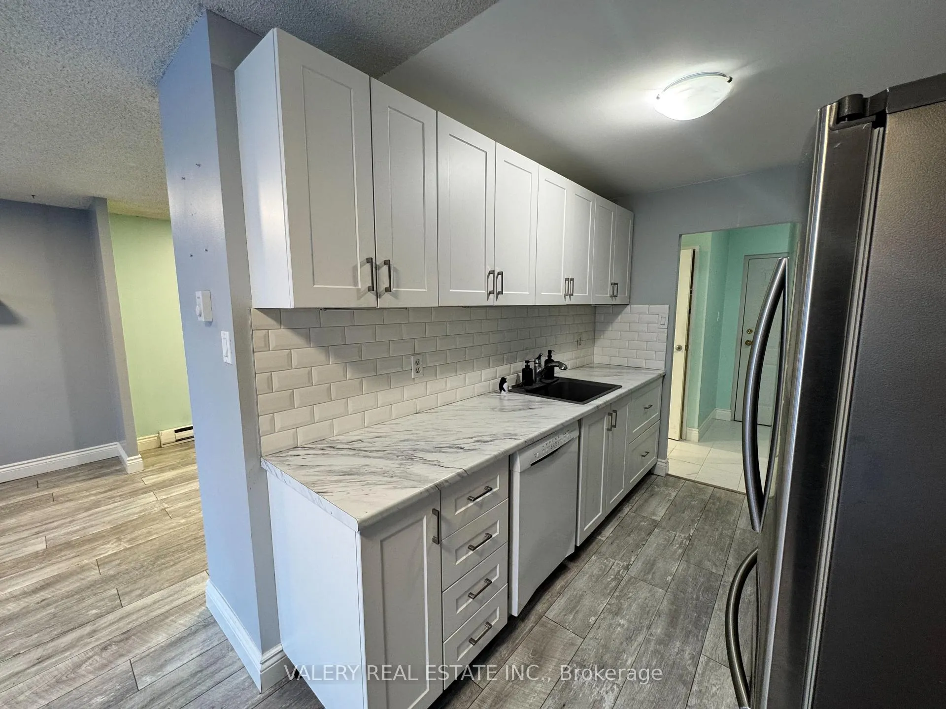Front of Unit 106, 65 Highland Cres