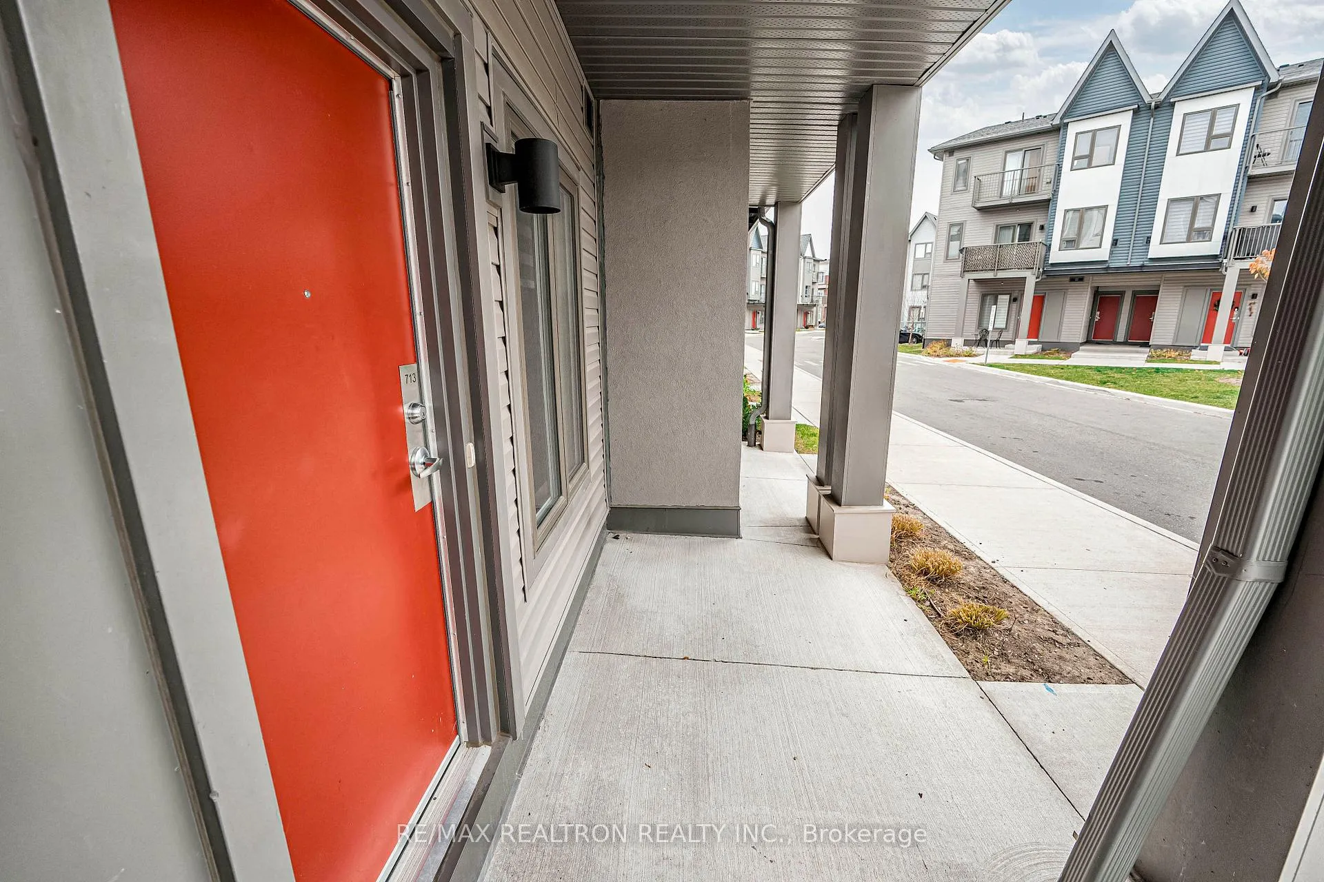 Photo 4 of Unit 415, 2635 William Jackson Drive, Pickering, Duffin Heights — HOMEH
