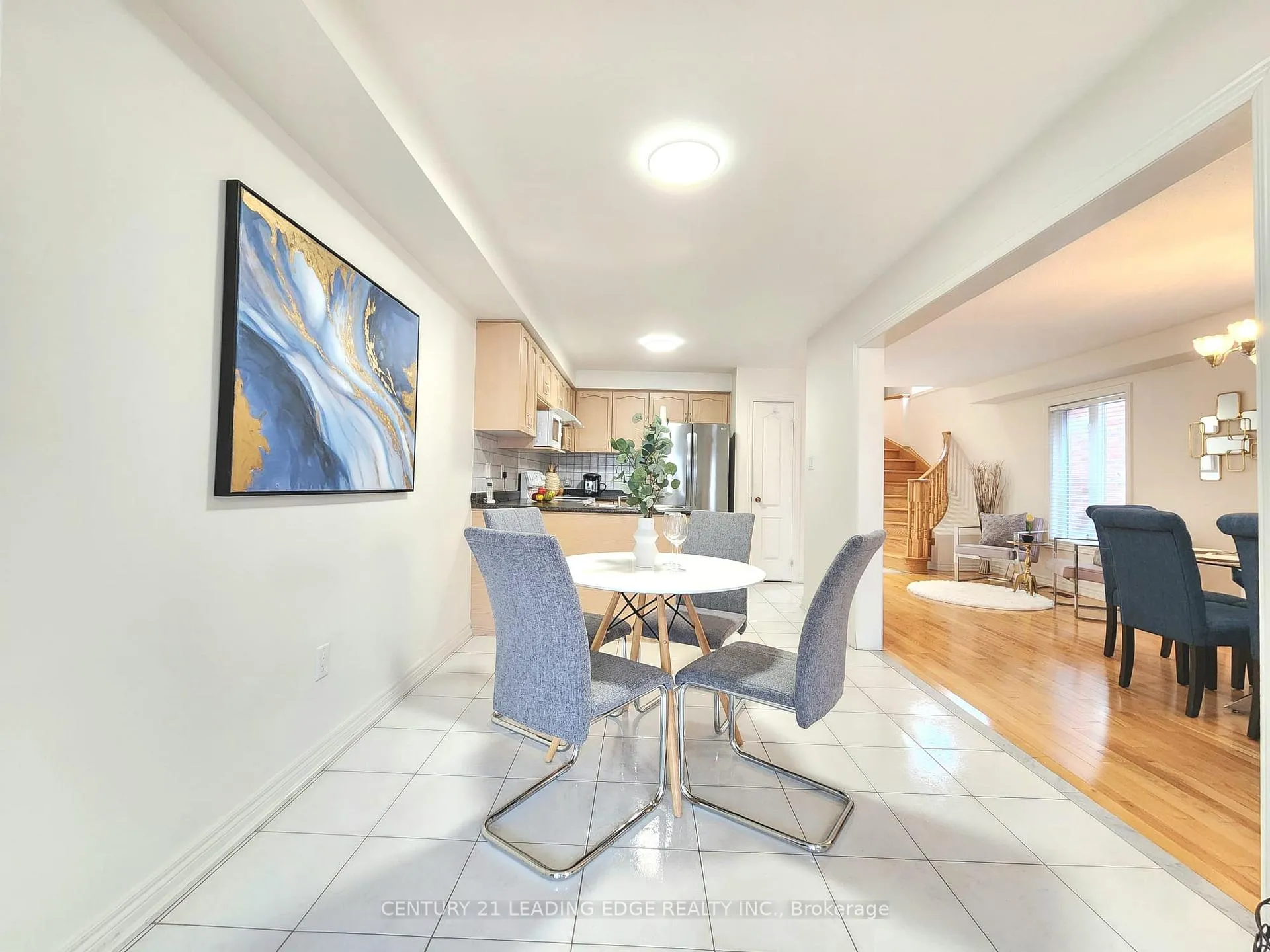 Photo 10 of 93 Treasure Hill Road, Vaughan, Maple — HOMEH