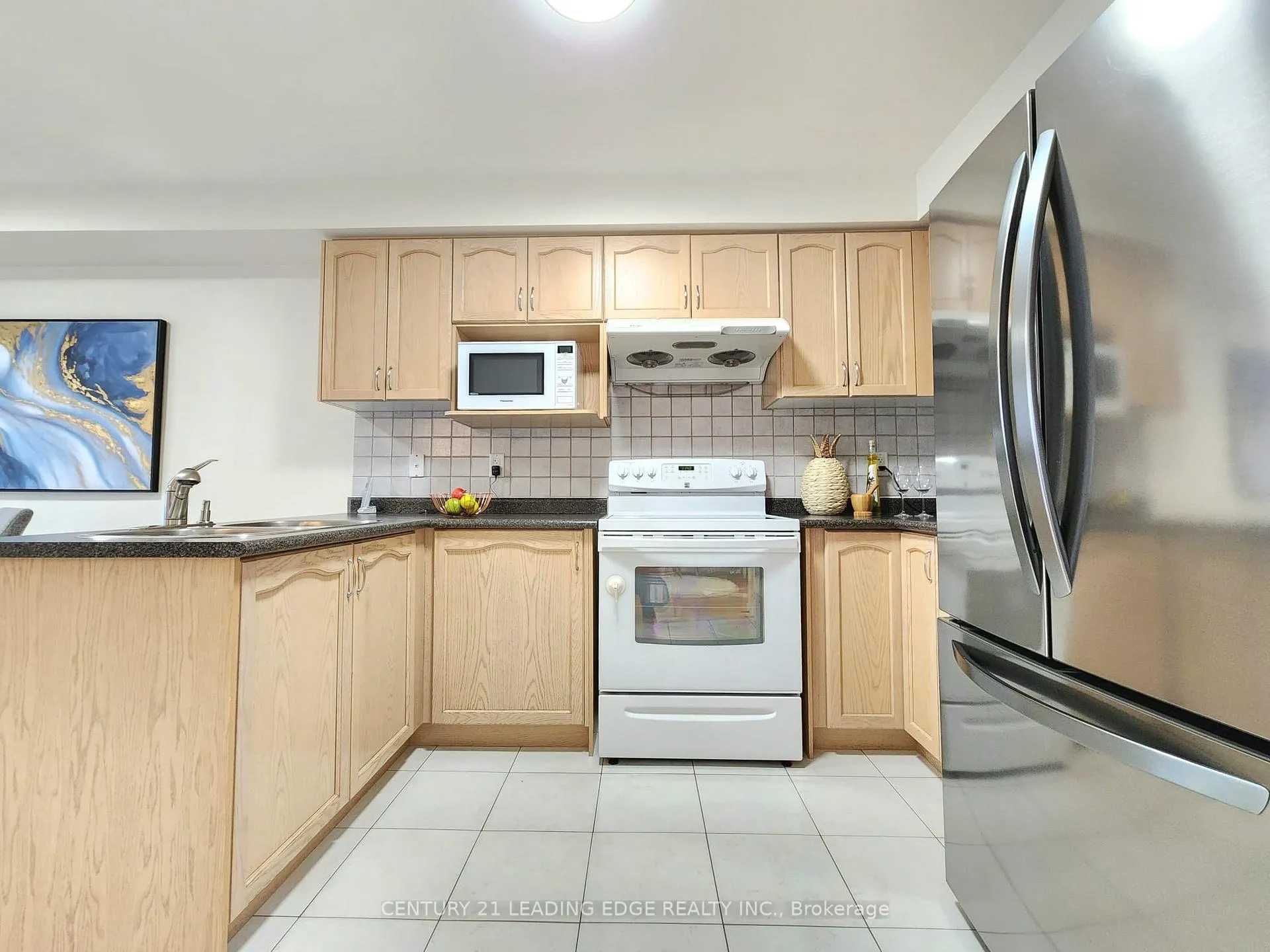 Photo 12 of 93 Treasure Hill Road, Vaughan, Maple — HOMEH