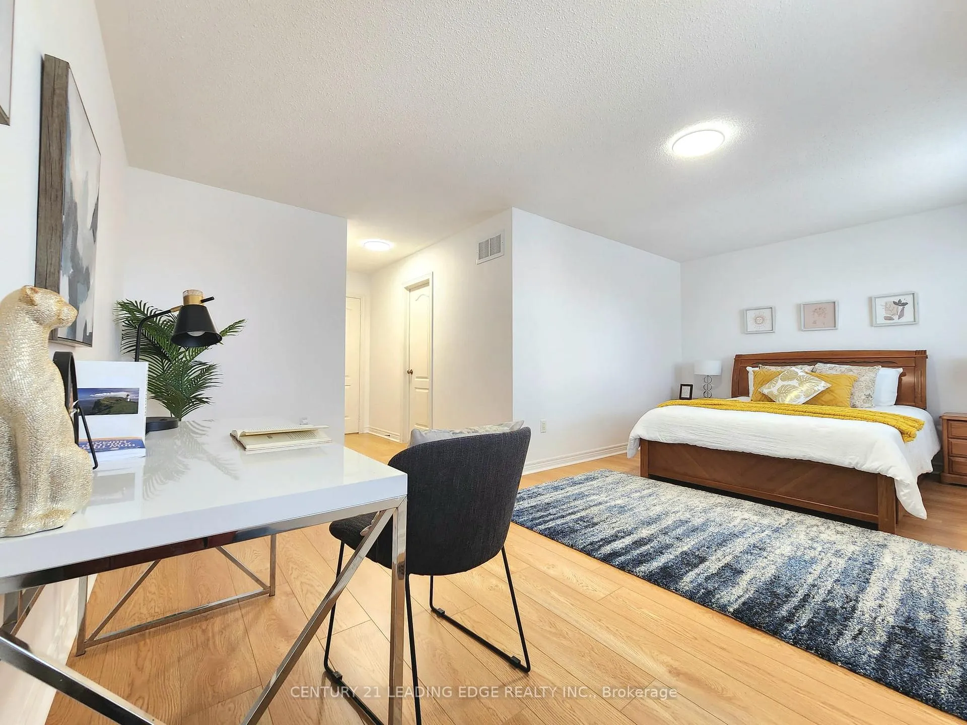 Photo 17 of 93 Treasure Hill Road, Vaughan, Maple — HOMEH