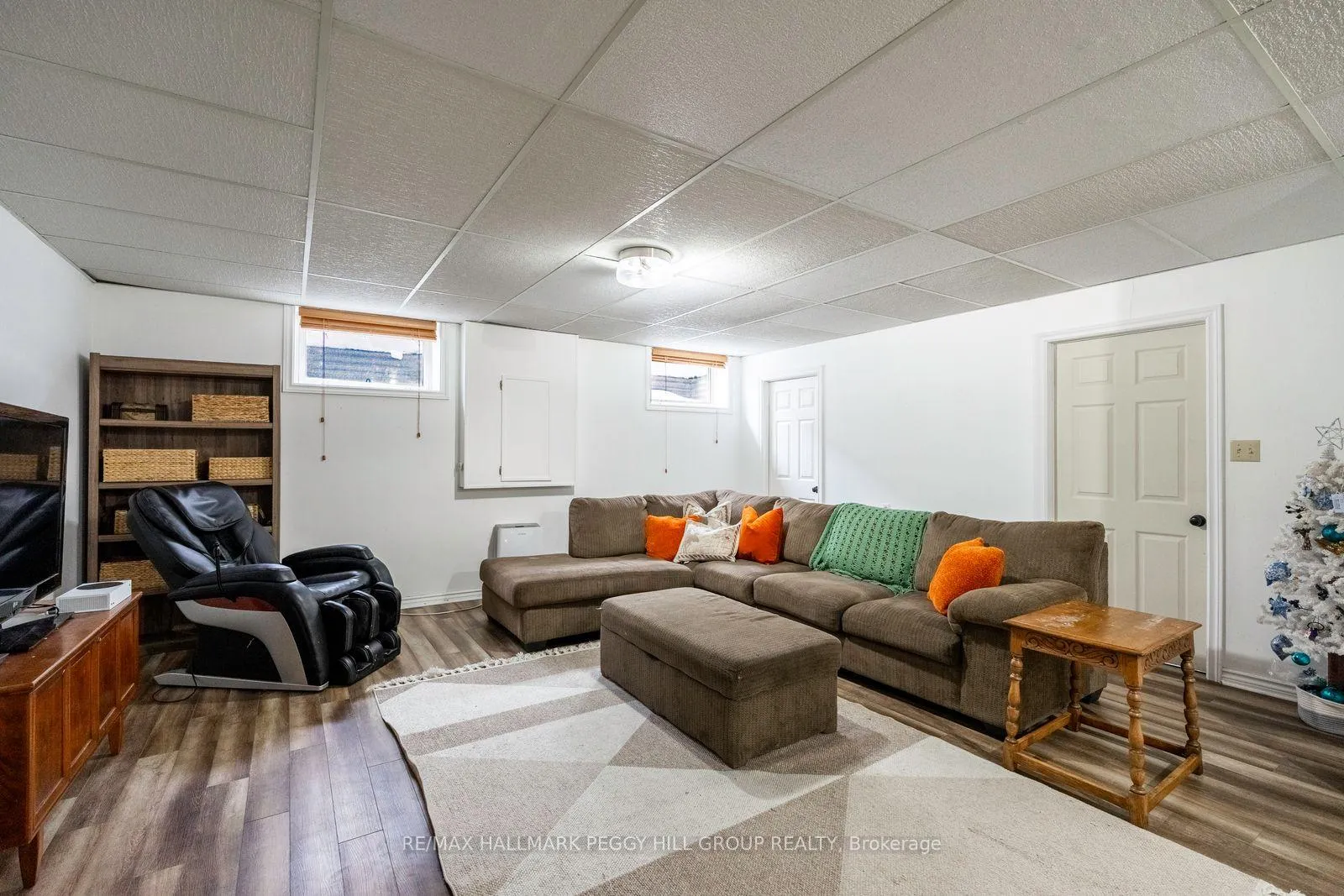 Photo 19 of 63 Idlewood Drive, Springwater, Midhurst — HOMEH