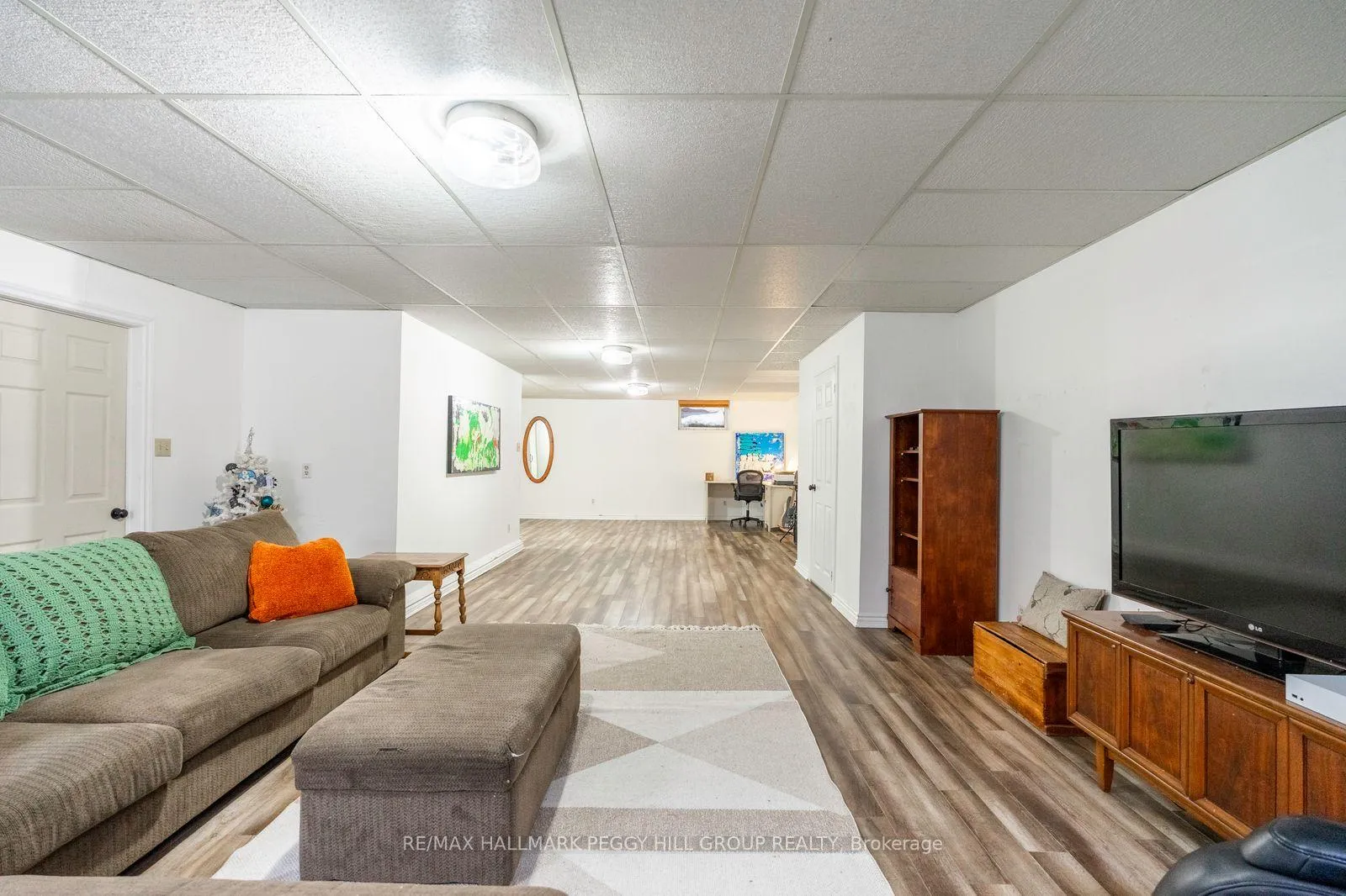 Photo 20 of 63 Idlewood Drive, Springwater, Midhurst — HOMEH