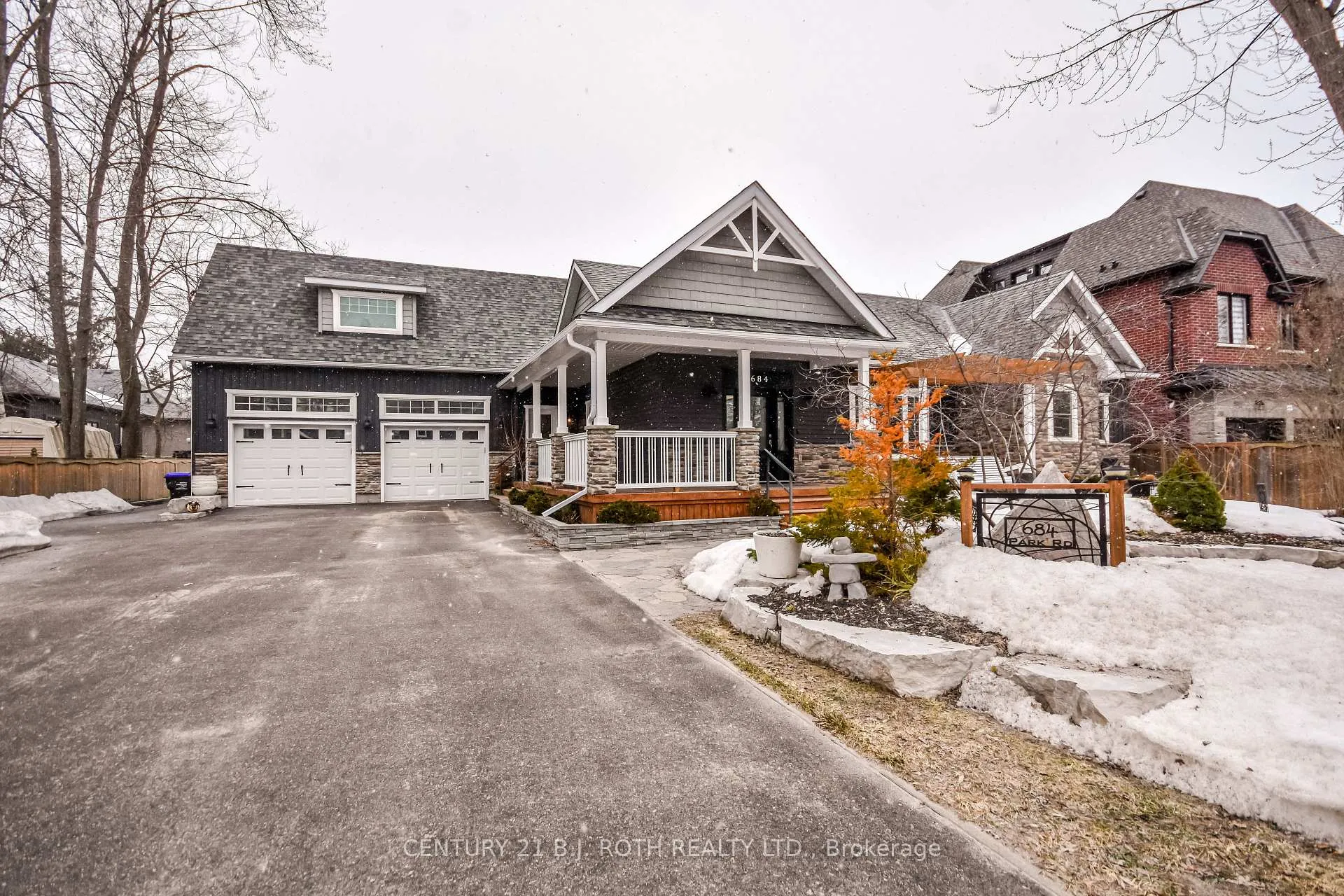 Photo 2 of 684 Park Road, Innisfil, Alcona — HOMEH