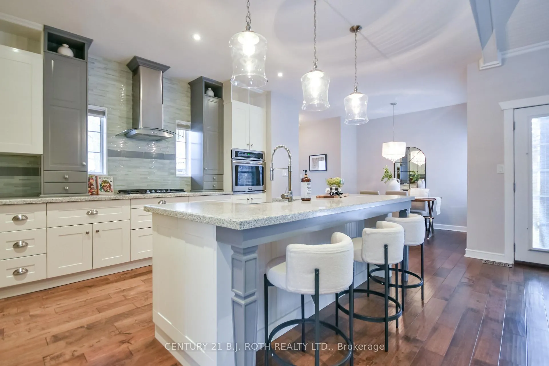 Photo 15 of 684 Park Road, Innisfil, Alcona — HOMEH