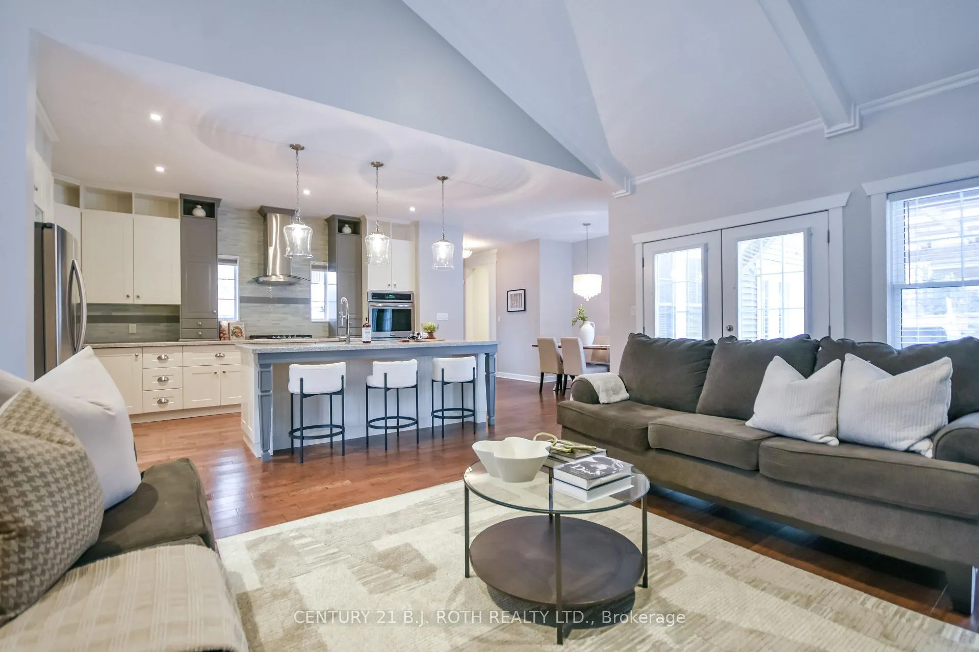 Photo 17 of 684 Park Road, Innisfil, Alcona — HOMEH