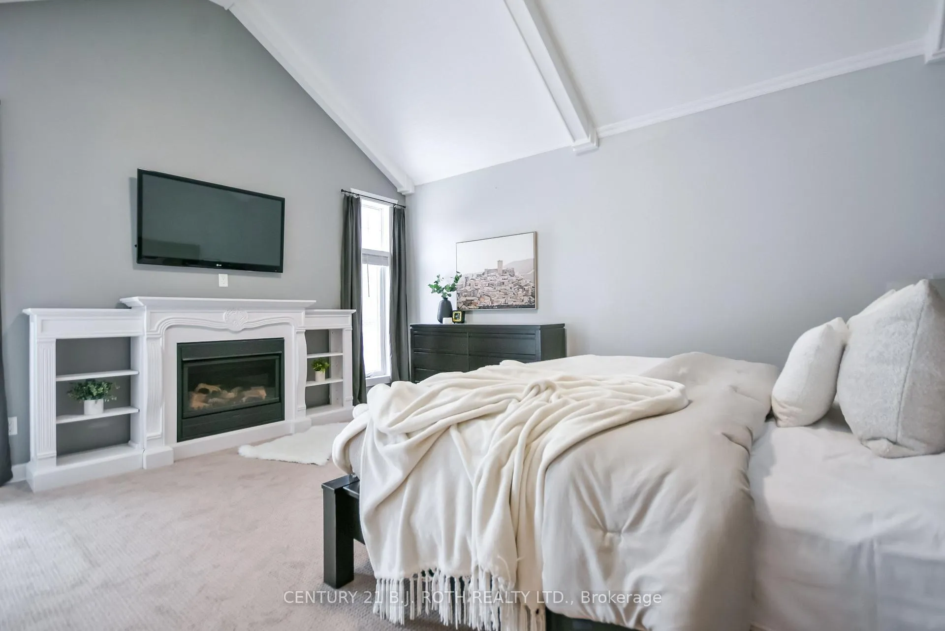 Photo 20 of 684 Park Road, Innisfil, Alcona — HOMEH